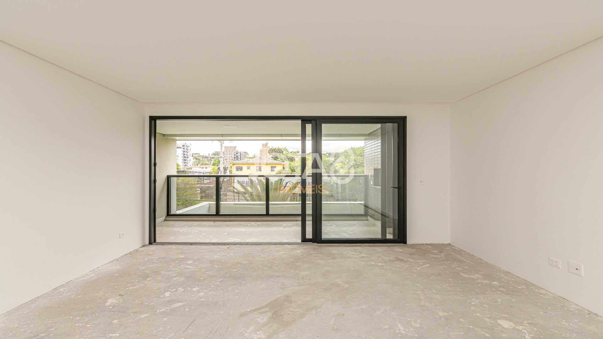 APARTAMENTO COM 3 SUÍTES   NO BIGORRILHO