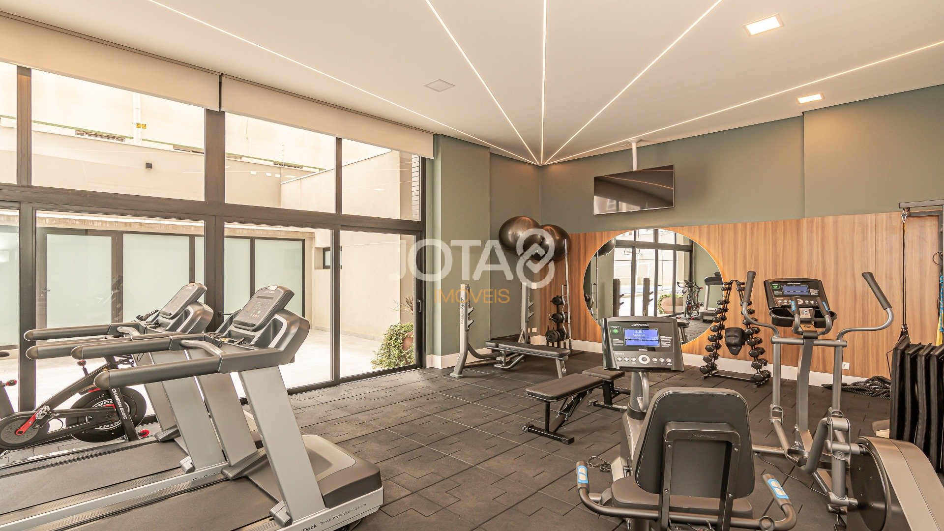 APARTAMENTO COM 3 SUÍTES   NO BIGORRILHO