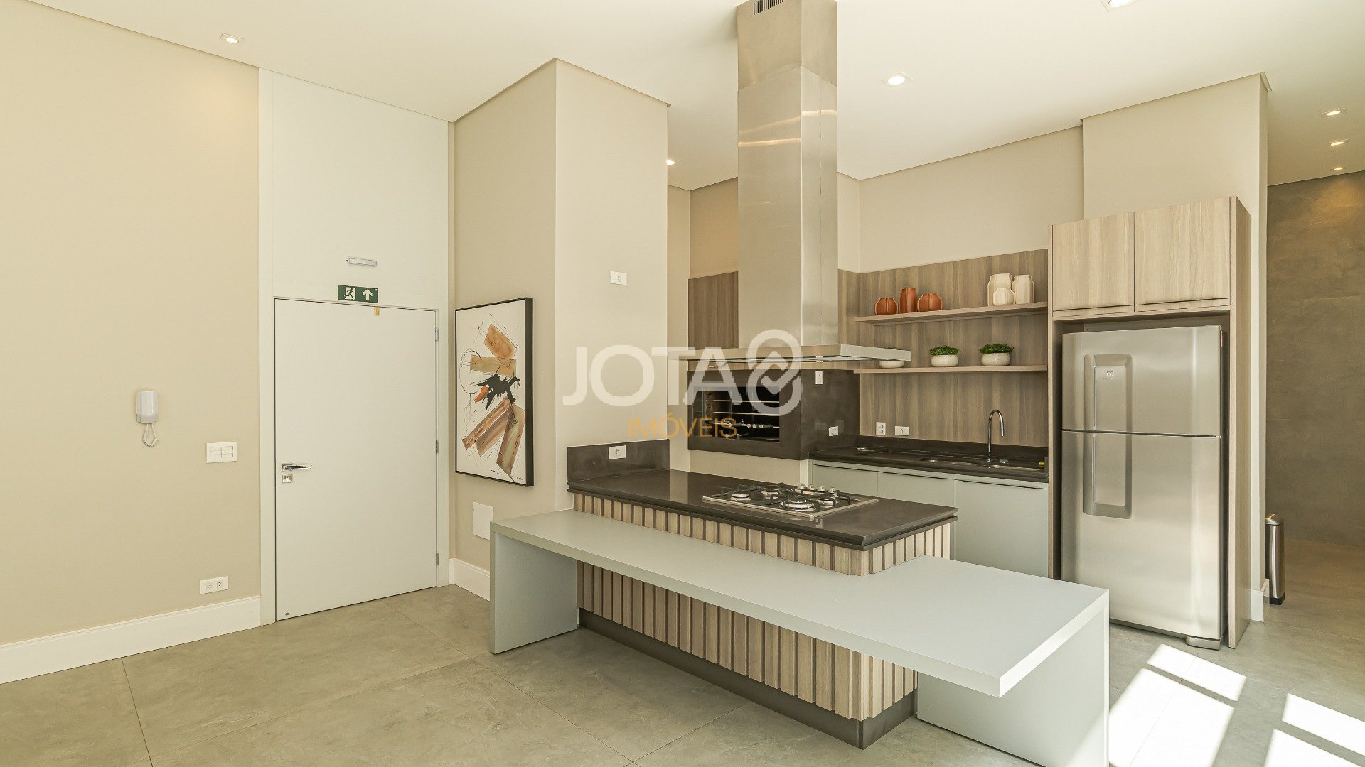 APARTAMENTO COM 3 SUÍTES   NO BIGORRILHO