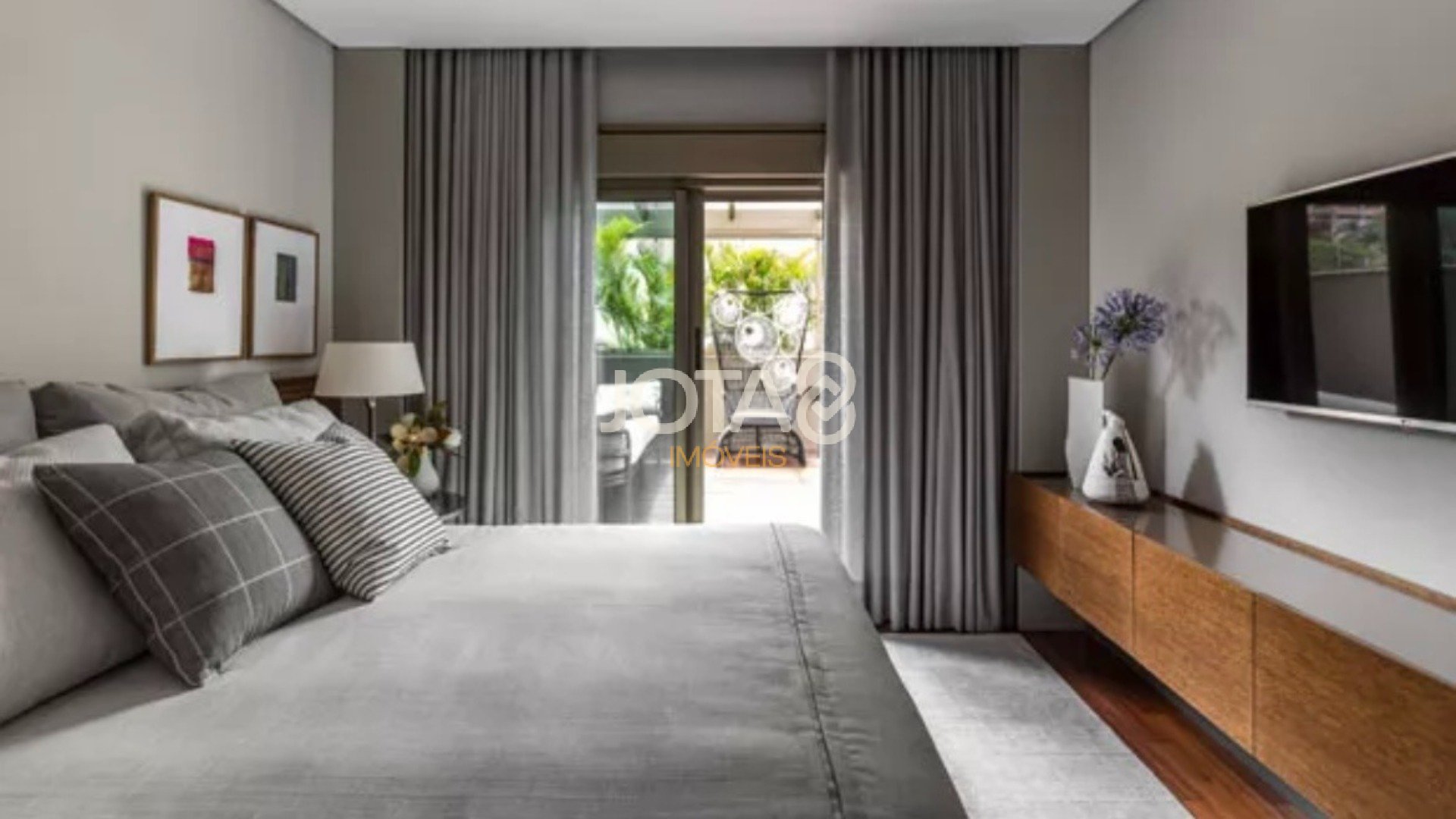 MODERNO APARTAMENTO DE 2 QUARTOS NO BATEL