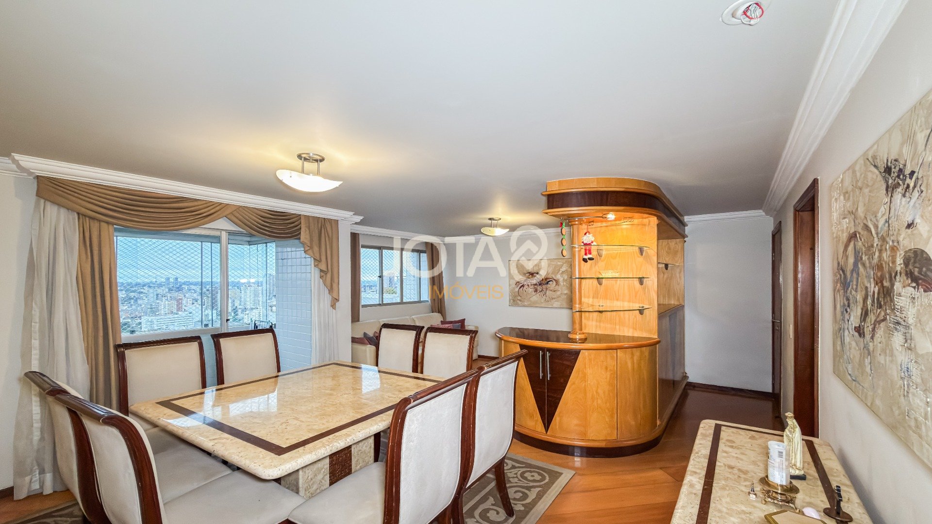 Foto de destaque Apartamento com 3 quartos no batel