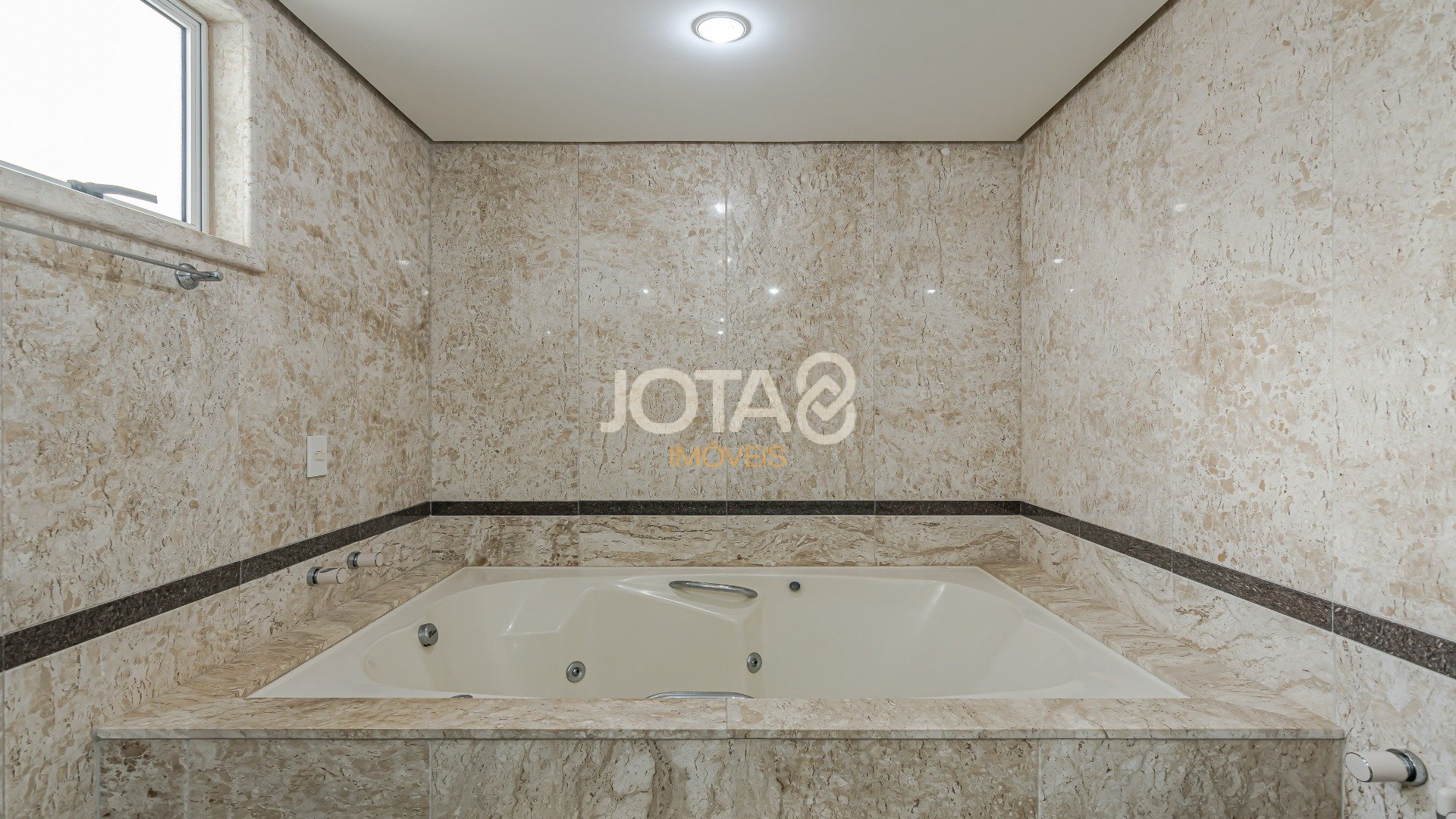 APARTAMENTO 4 QUARTOS NO BIGORRILHO!