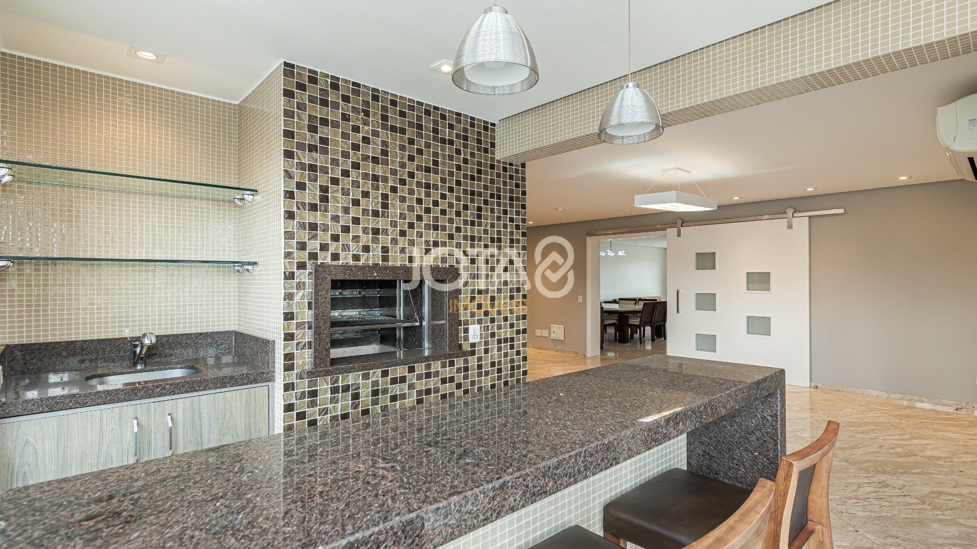 APARTAMENTO 4 QUARTOS NO BIGORRILHO!