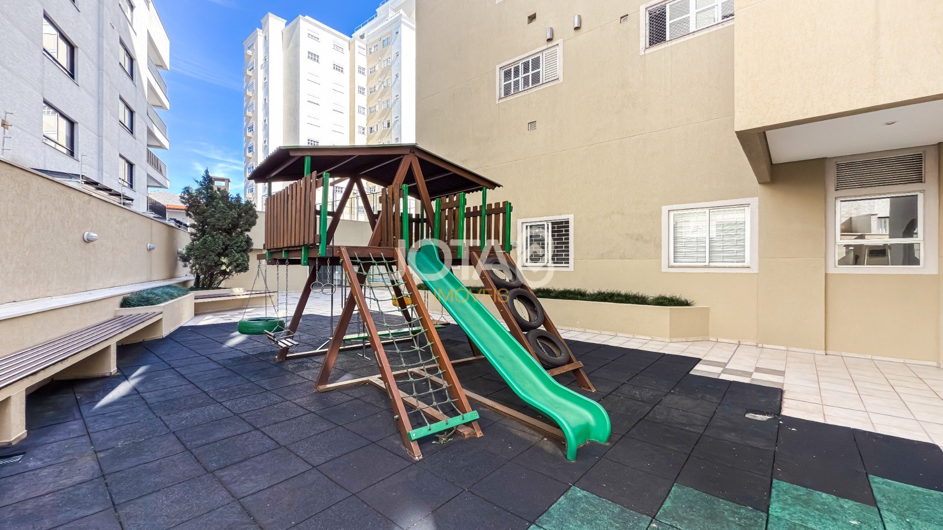 APARTAMENTO 4 QUARTOS NO BIGORRILHO!