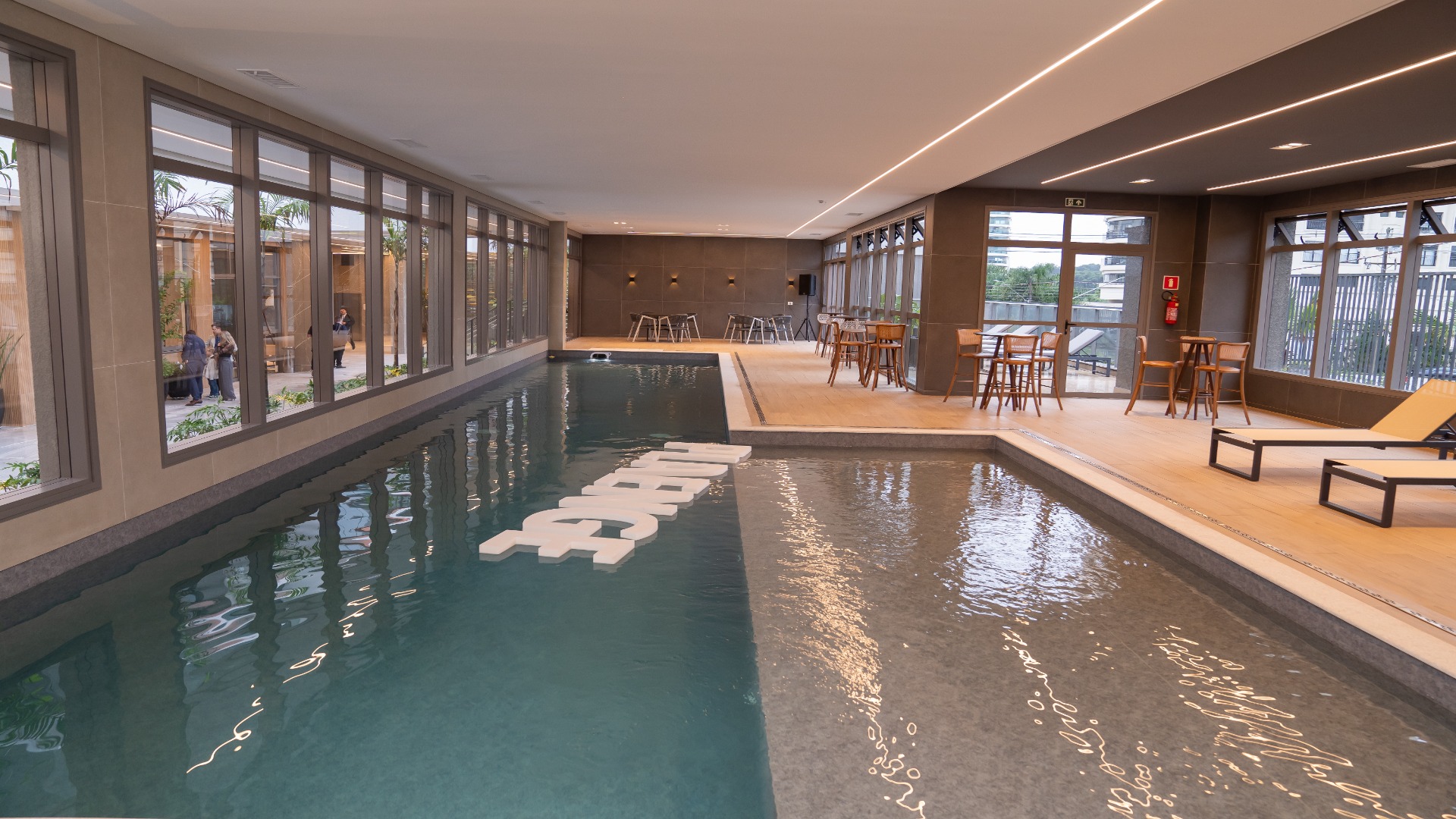 APARTAMENTO COM 3 SUÍTES E 4 VAGAS NO ECOVILLE