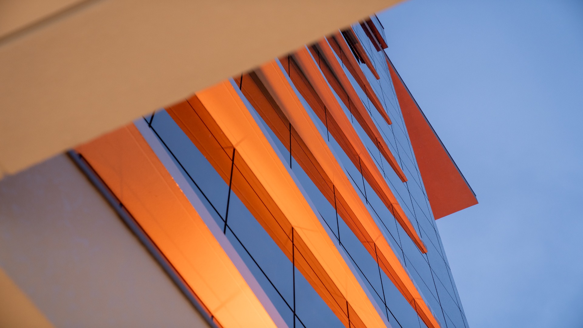 APARTAMENTO COM 3 SUÍTES E 4 VAGAS NO ECOVILLE