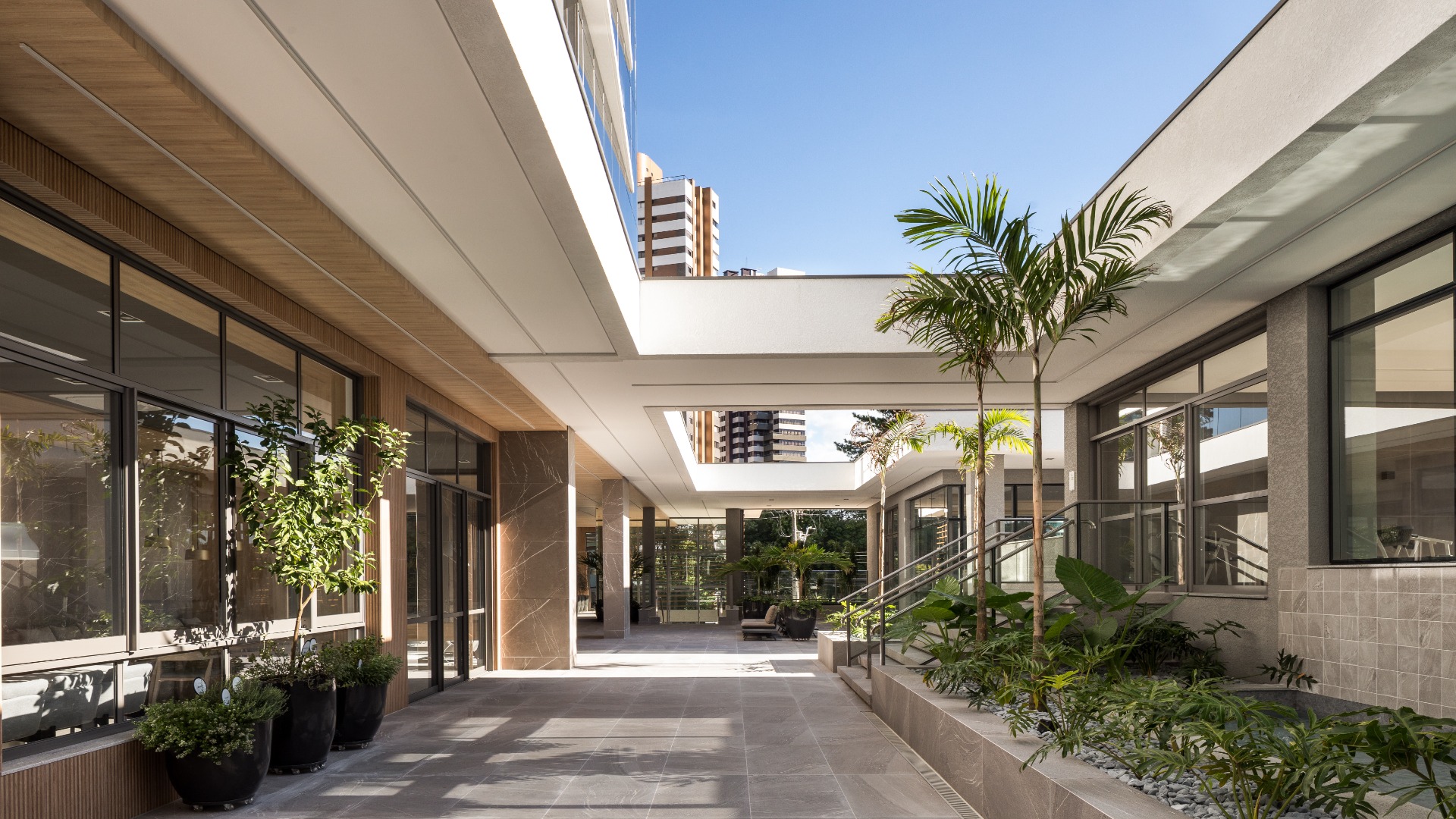 APARTAMENTO COM 3 SUÍTES E 4 VAGAS NO ECOVILLE