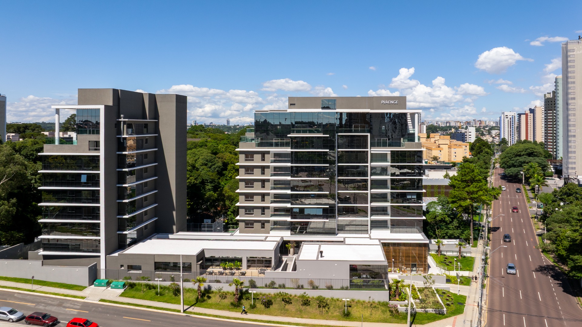 APARTAMENTO COM 3 SUÍTES E 4 VAGAS NO ECOVILLE