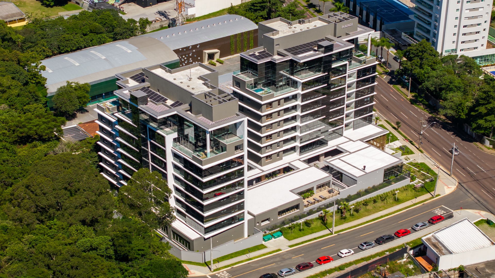 APARTAMENTO COM 3 SUÍTES E 4 VAGAS NO ECOVILLE