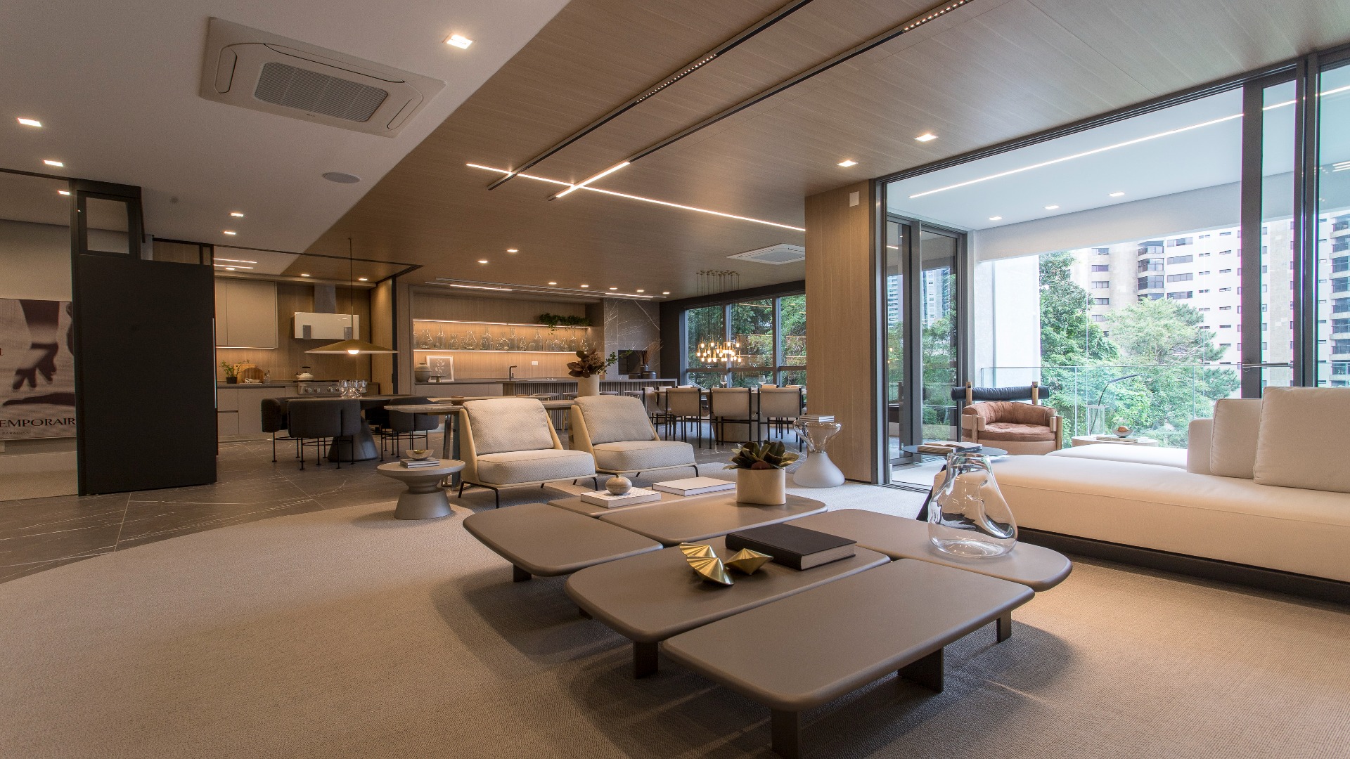 Foto de destaque Apartamento com 3 suítes e 4 vagas no ecoville