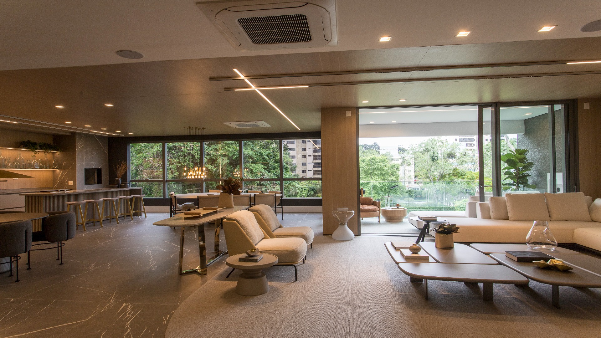 APARTAMENTO COM 3 SUÍTES E 4 VAGAS NO ECOVILLE