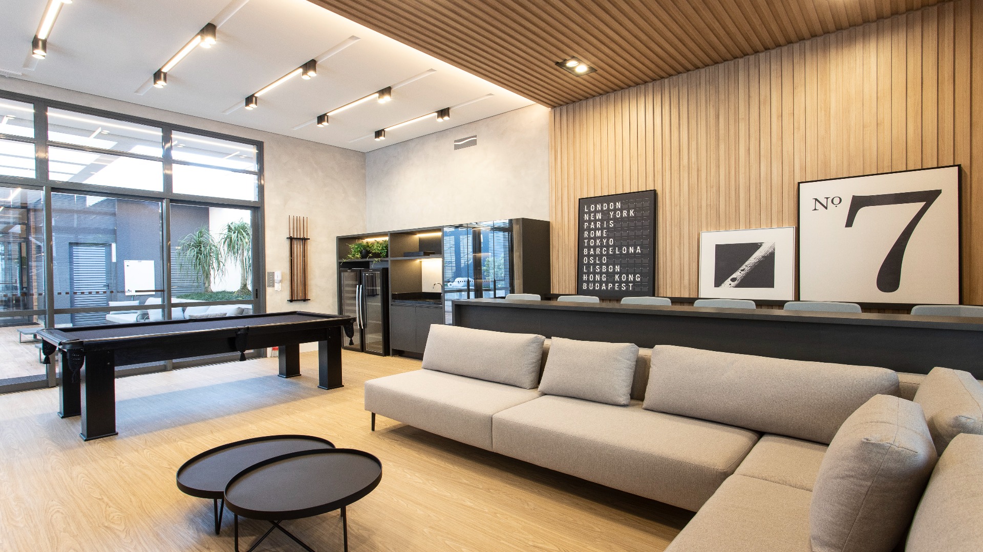 APARTAMENTO COM 3 DORMITÓRIOS E 2 VAGAS NO ECOVILLE