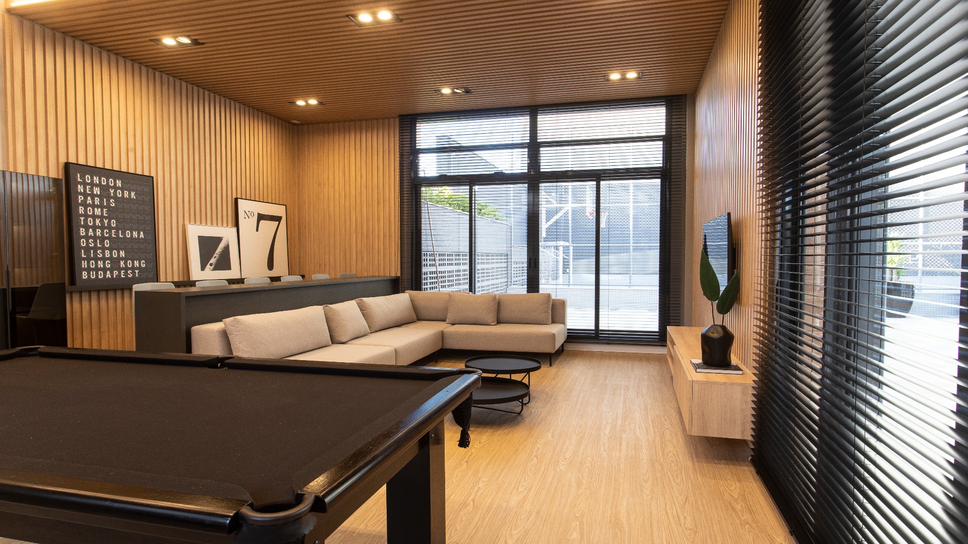 APARTAMENTO COM 3 DORMITÓRIOS E 2 VAGAS NO ECOVILLE