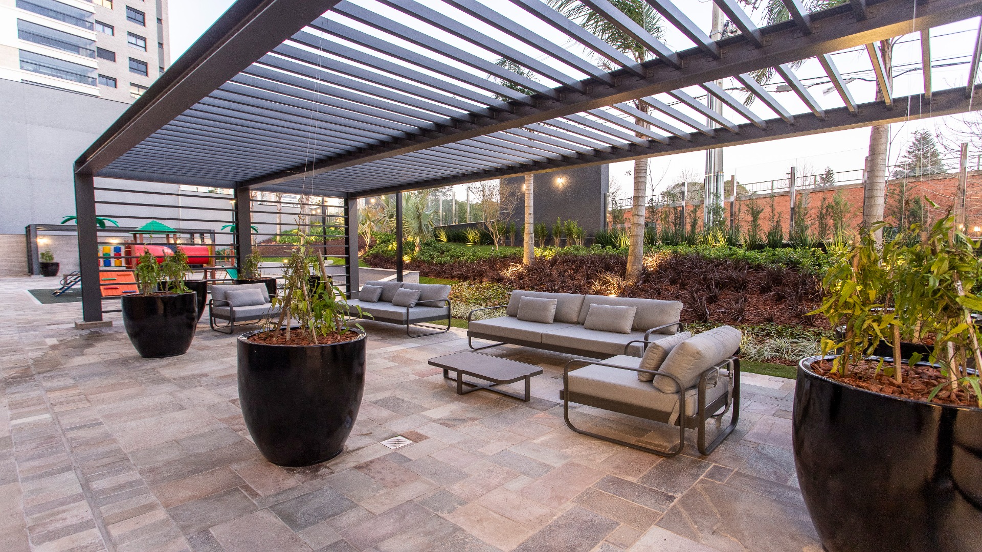 APARTAMENTO COM 3 DORMITÓRIOS E 2 VAGAS NO ECOVILLE