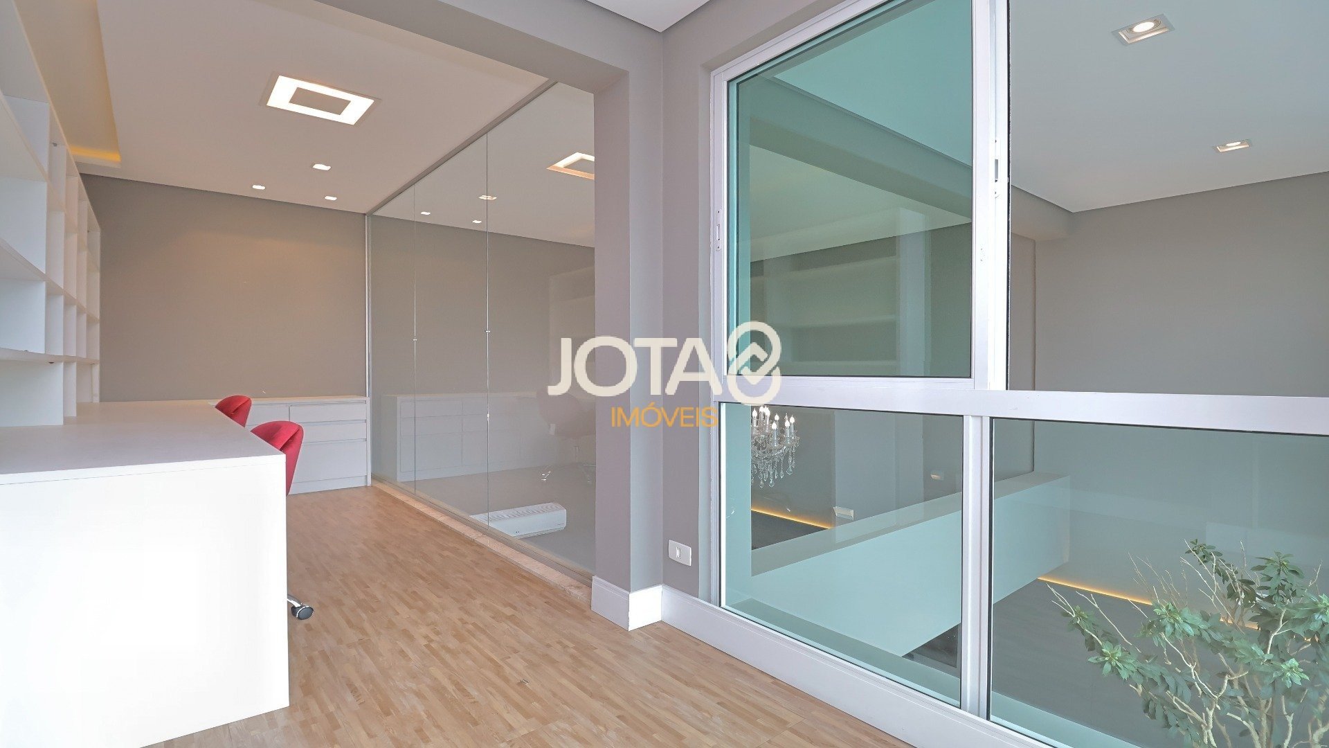 APARTAMENTO 4 QUARTOS COM ELEVADOR PRIVATIVO NO ECOVILLE - COND CLUBE