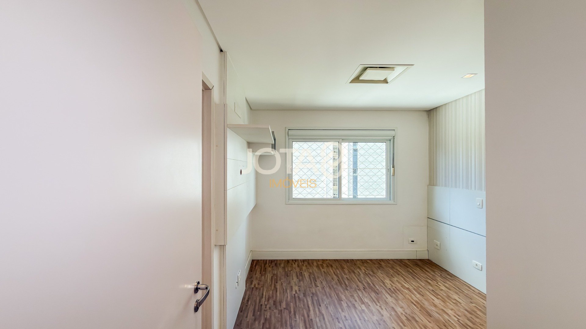 APARTAMENTO 4 QUARTOS COM ELEVADOR PRIVATIVO NO ECOVILLE - COND CLUBE