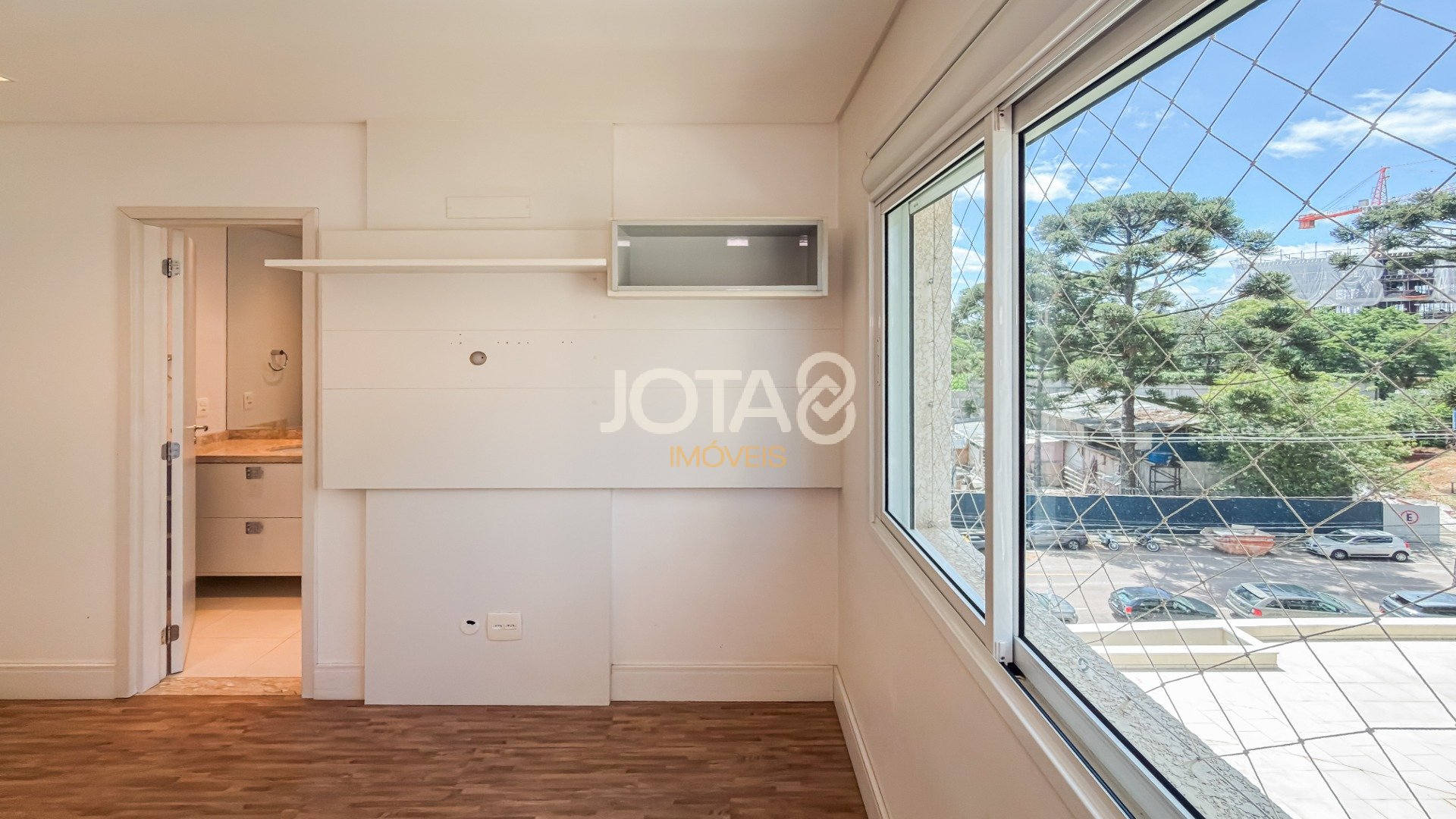 APARTAMENTO 4 QUARTOS COM ELEVADOR PRIVATIVO NO ECOVILLE - COND CLUBE