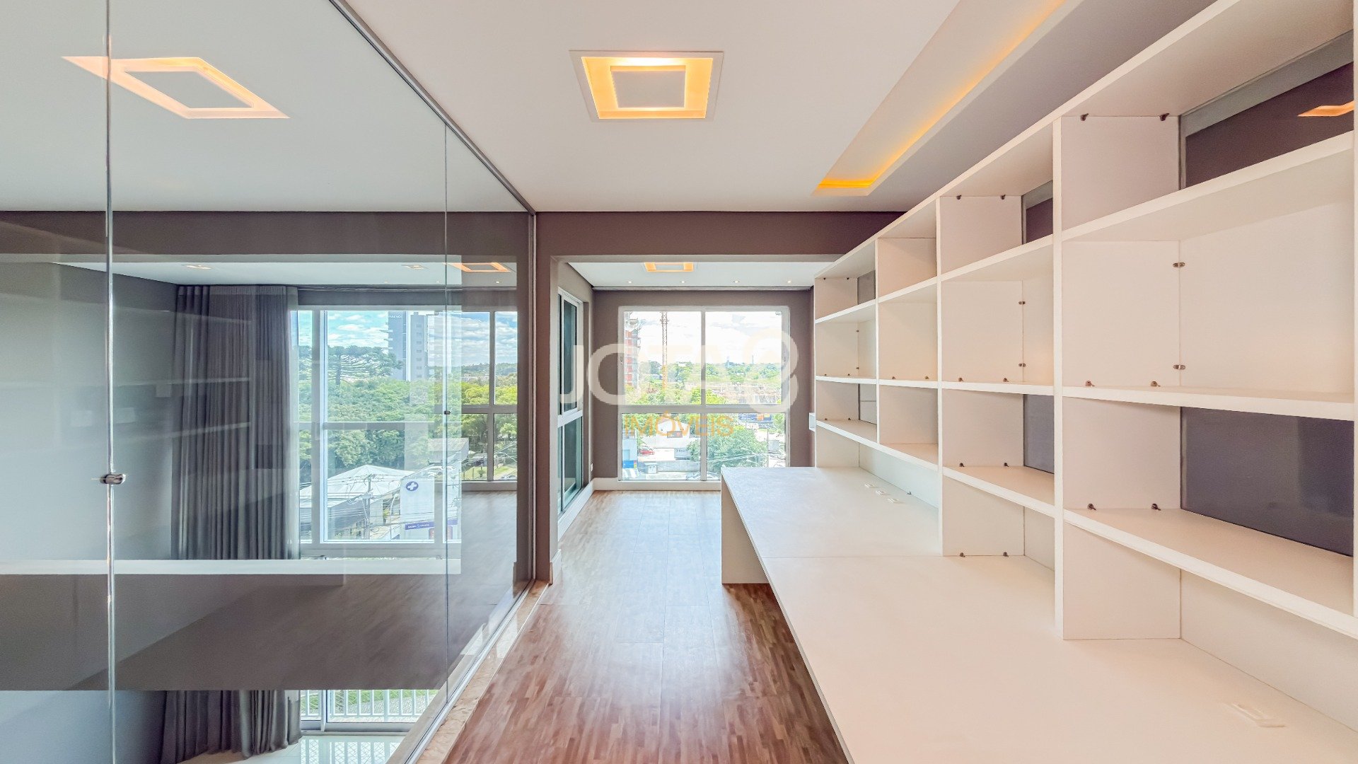 APARTAMENTO 4 QUARTOS COM ELEVADOR PRIVATIVO NO ECOVILLE - COND CLUBE