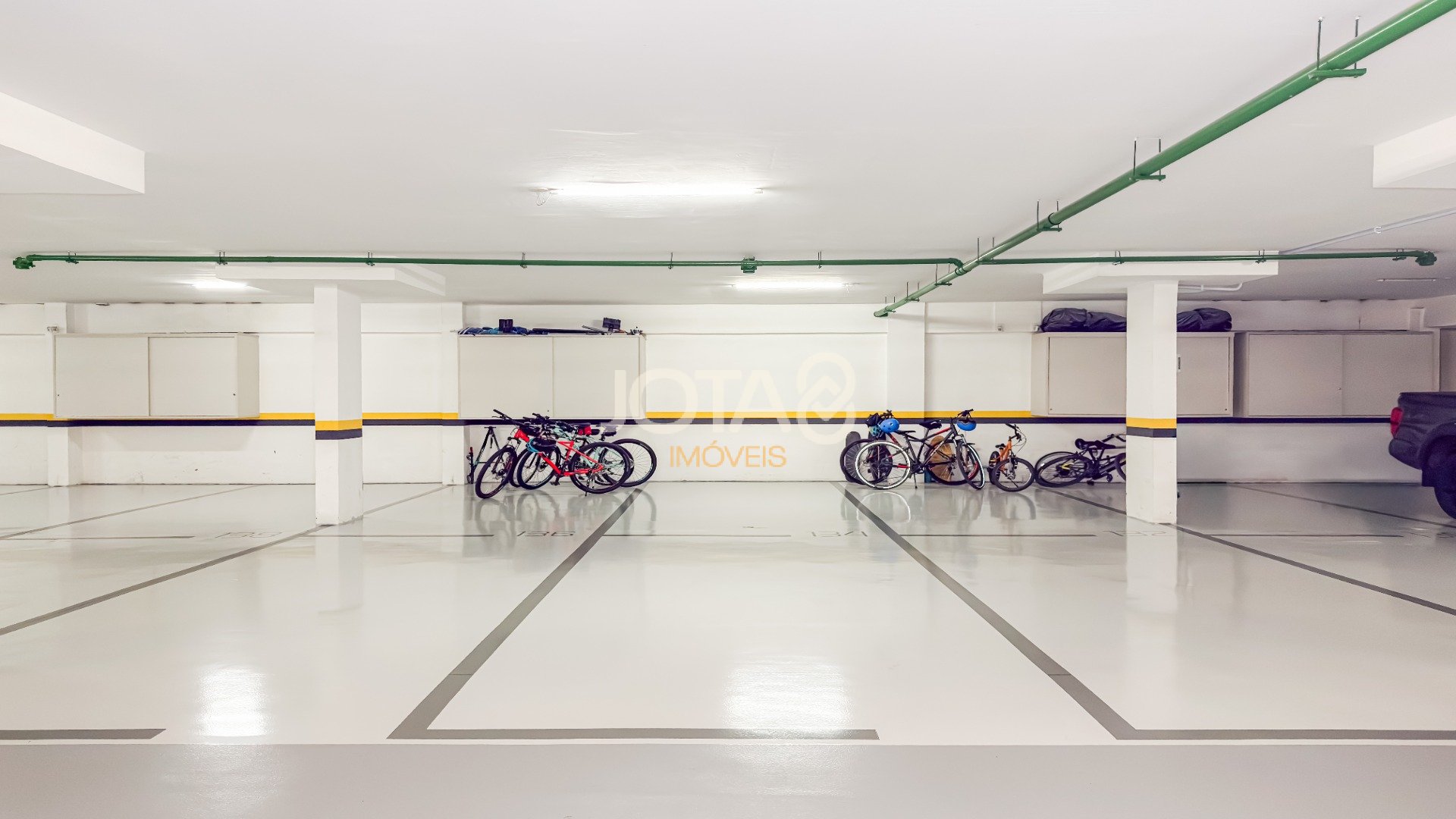 APARTAMENTO 4 QUARTOS COM ELEVADOR PRIVATIVO NO ECOVILLE - COND CLUBE