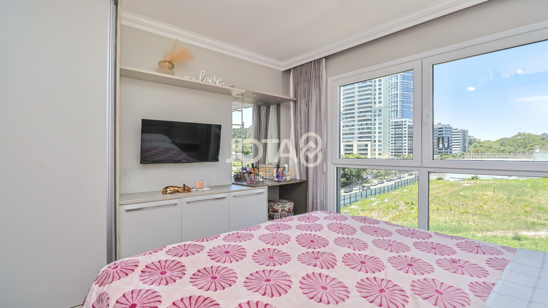 LINDO APARTAMENTO COM 3 QUARTOS NO ECOVILLE