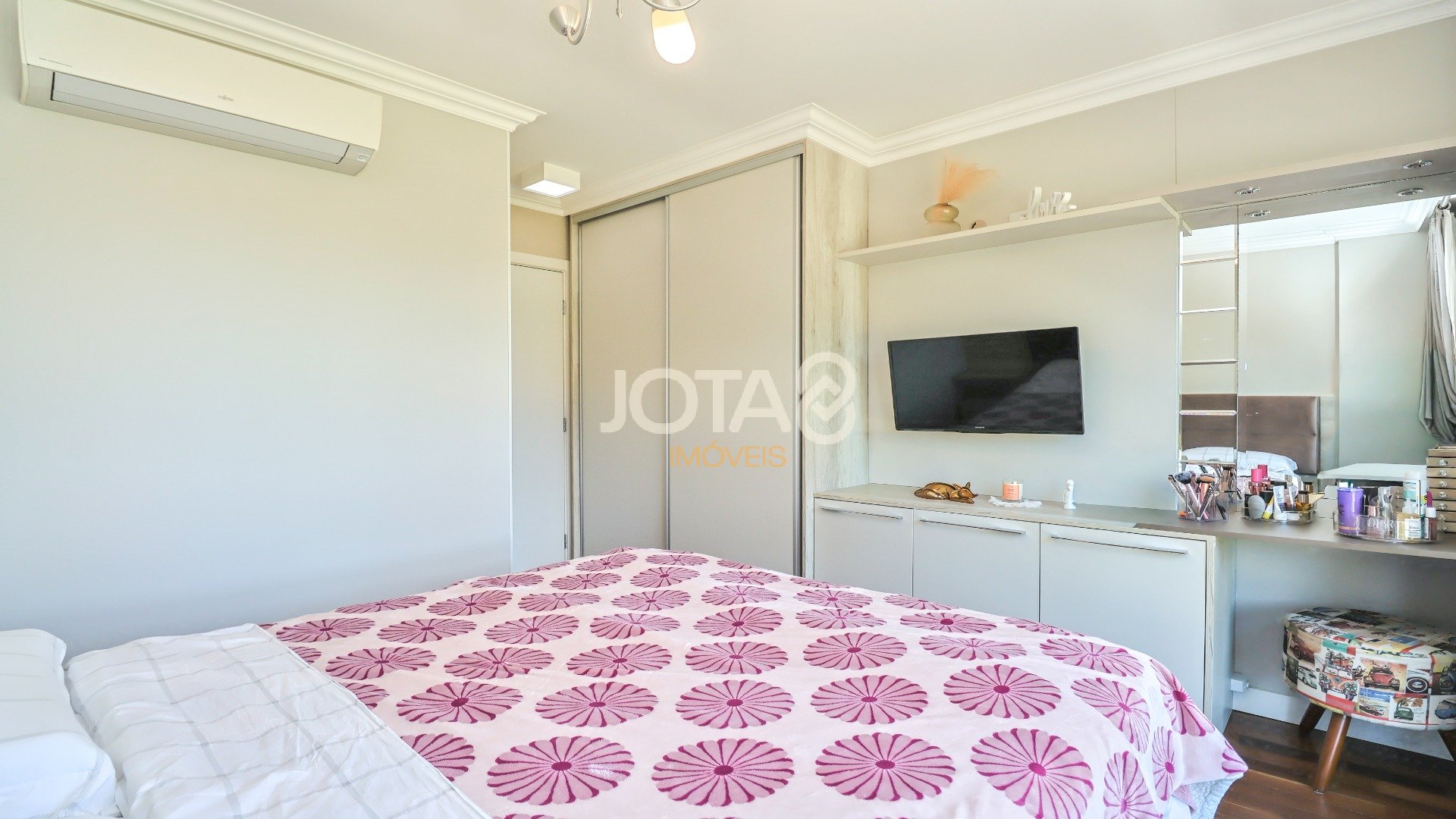 LINDO APARTAMENTO COM 3 QUARTOS NO ECOVILLE