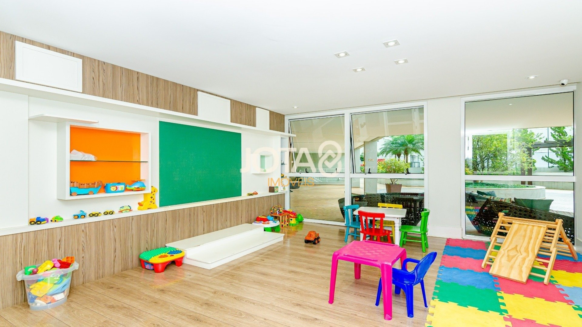 LINDO APARTAMENTO COM 3 QUARTOS NO ECOVILLE