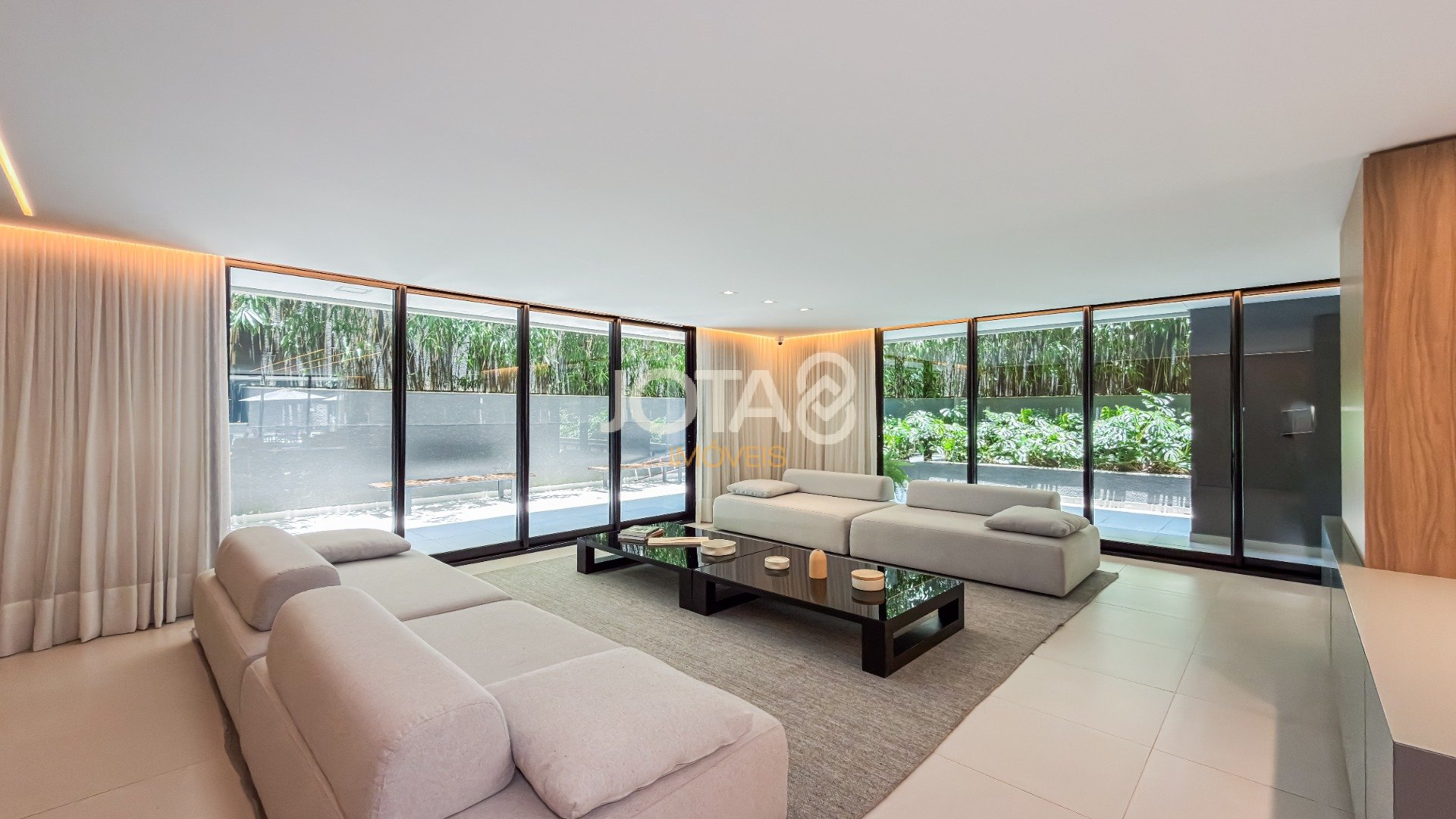 APARTAMENTO MOBILIADO 2 QUARTOS NO BIGORRILHO