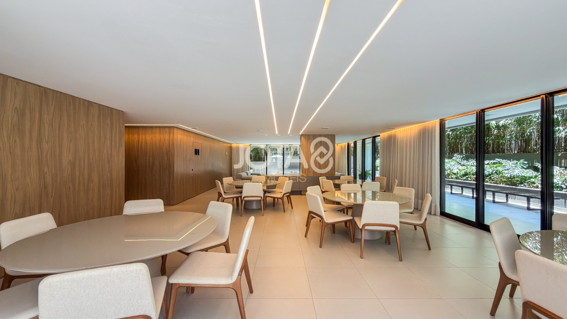 APARTAMENTO MOBILIADO 2 QUARTOS NO BIGORRILHO