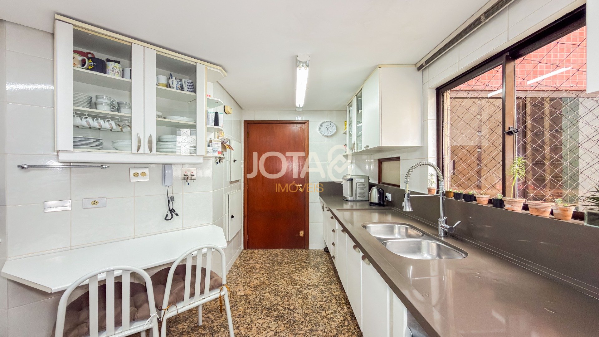 APARTAMENTO 4 QUARTOS FACE NORTE NO BIGORILHO