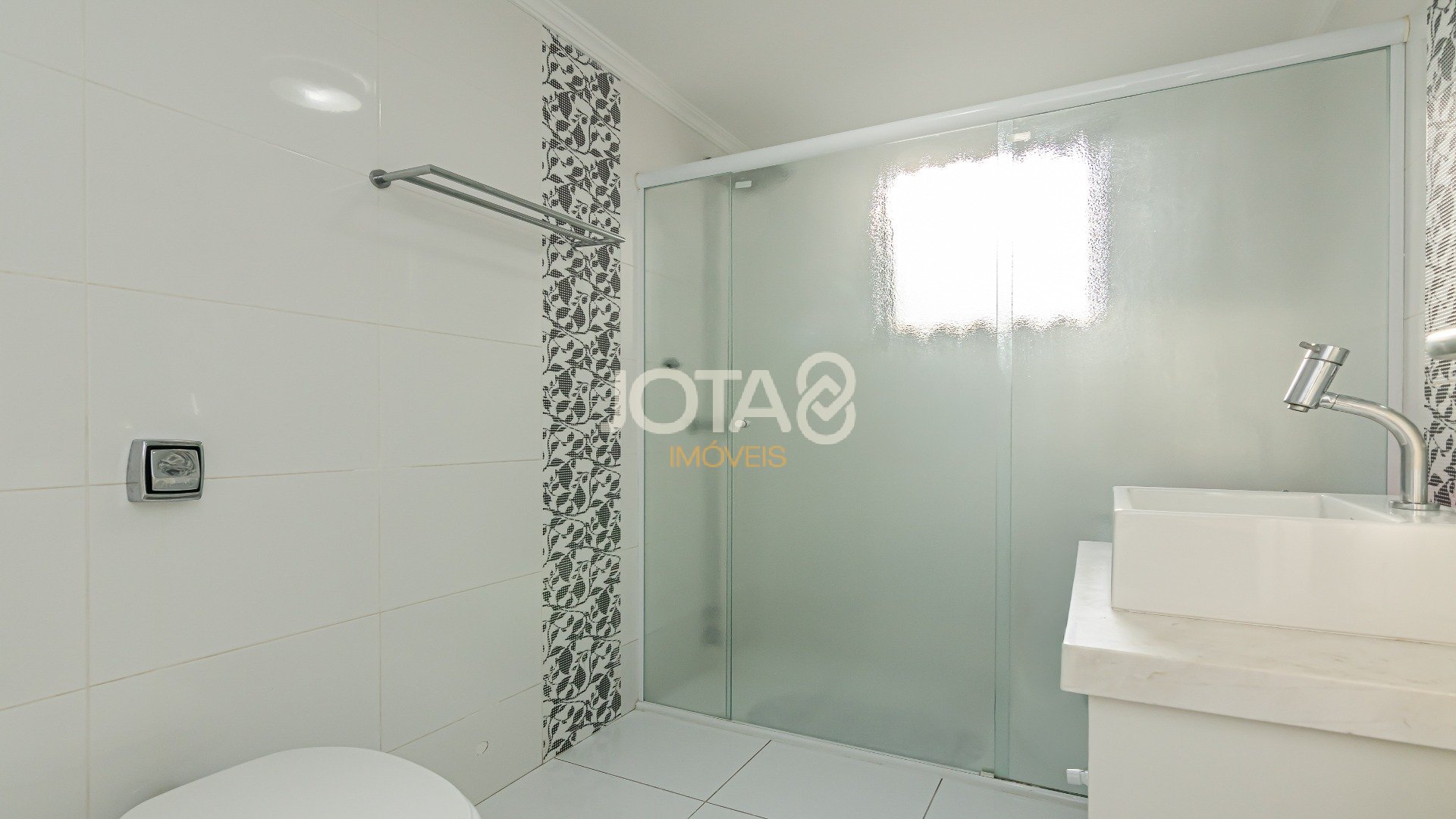 APARTAMENTO NO BATEL AO LADO DA PRAÇA DO JAPÃO!