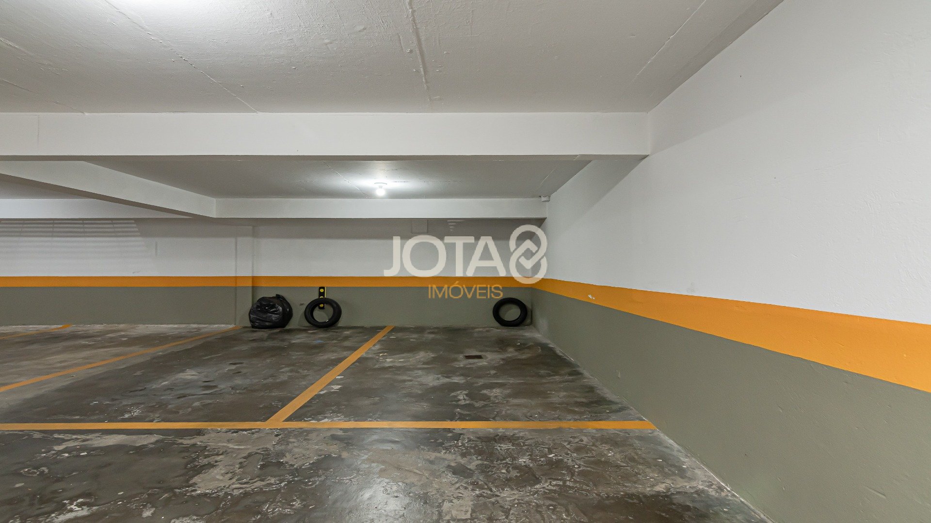 APARTAMENTO NO BATEL AO LADO DA PRAÇA DO JAPÃO!