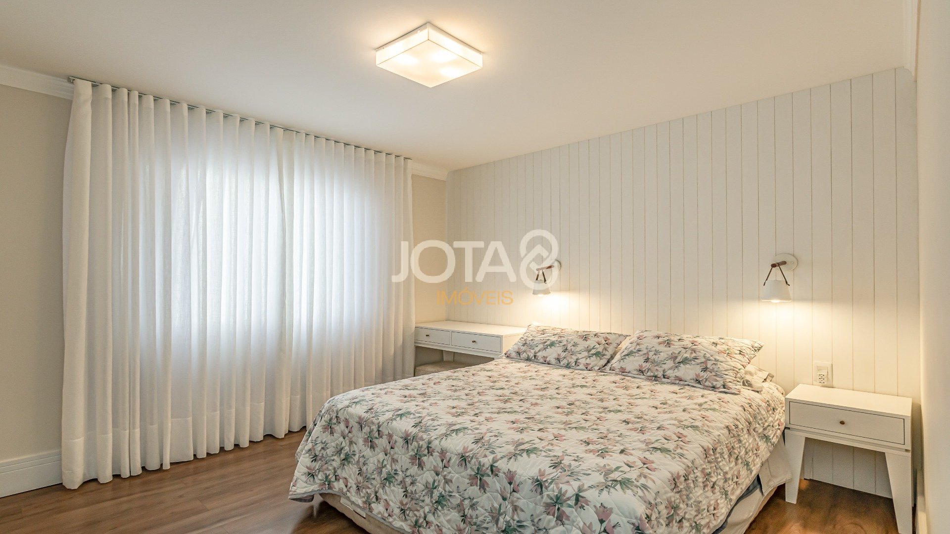 APARTAMENTO NO BATEL AO LADO DA PRAÇA DO JAPÃO!