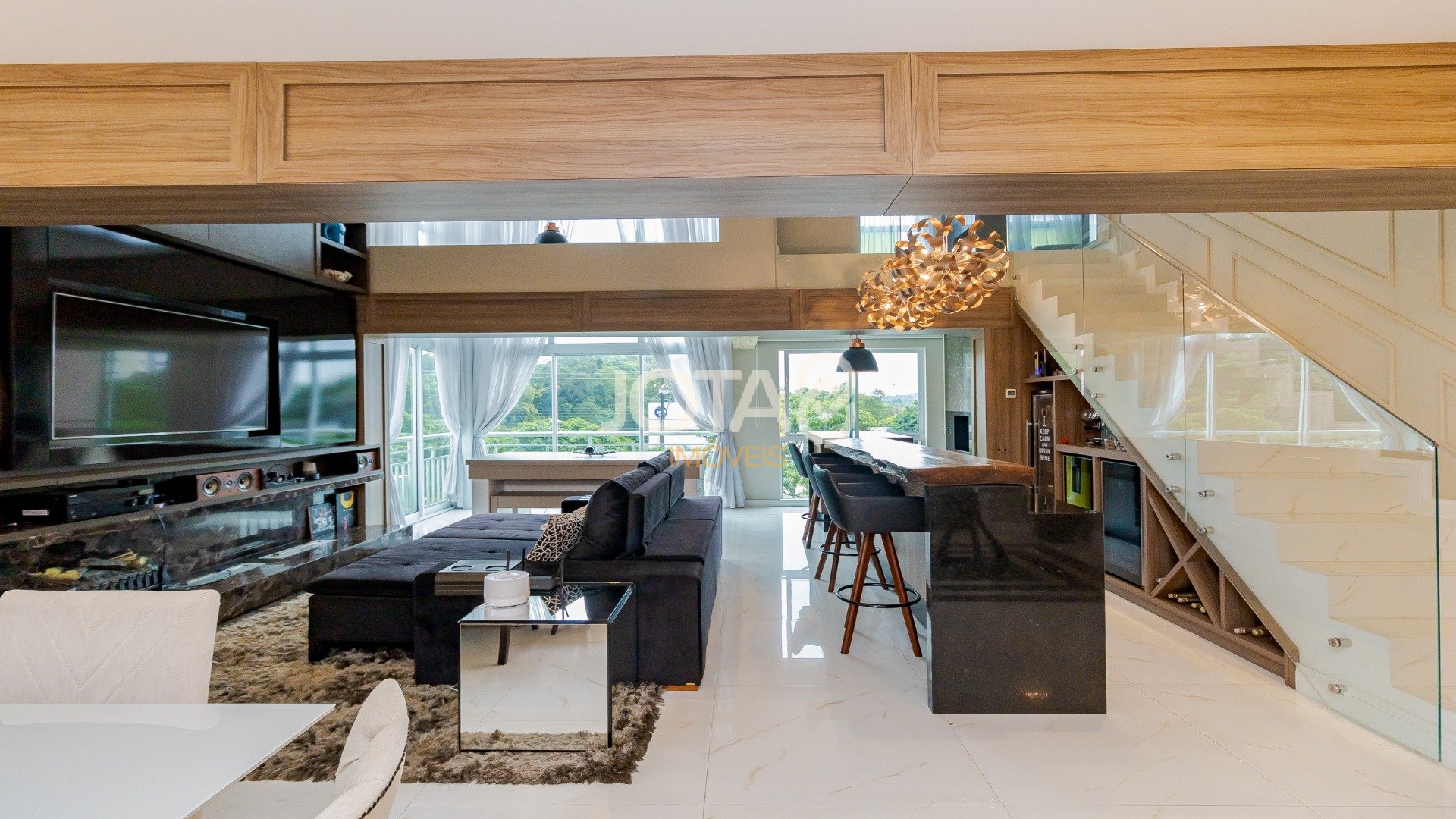 APARTAMENTO 3 SUÍTES COM ELEVADOR PRIVATIVO NO ECOVILLE - COND CLUBE