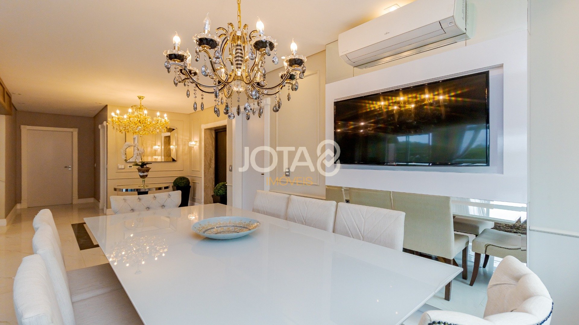 APARTAMENTO 3 SUÍTES COM ELEVADOR PRIVATIVO NO ECOVILLE - COND CLUBE