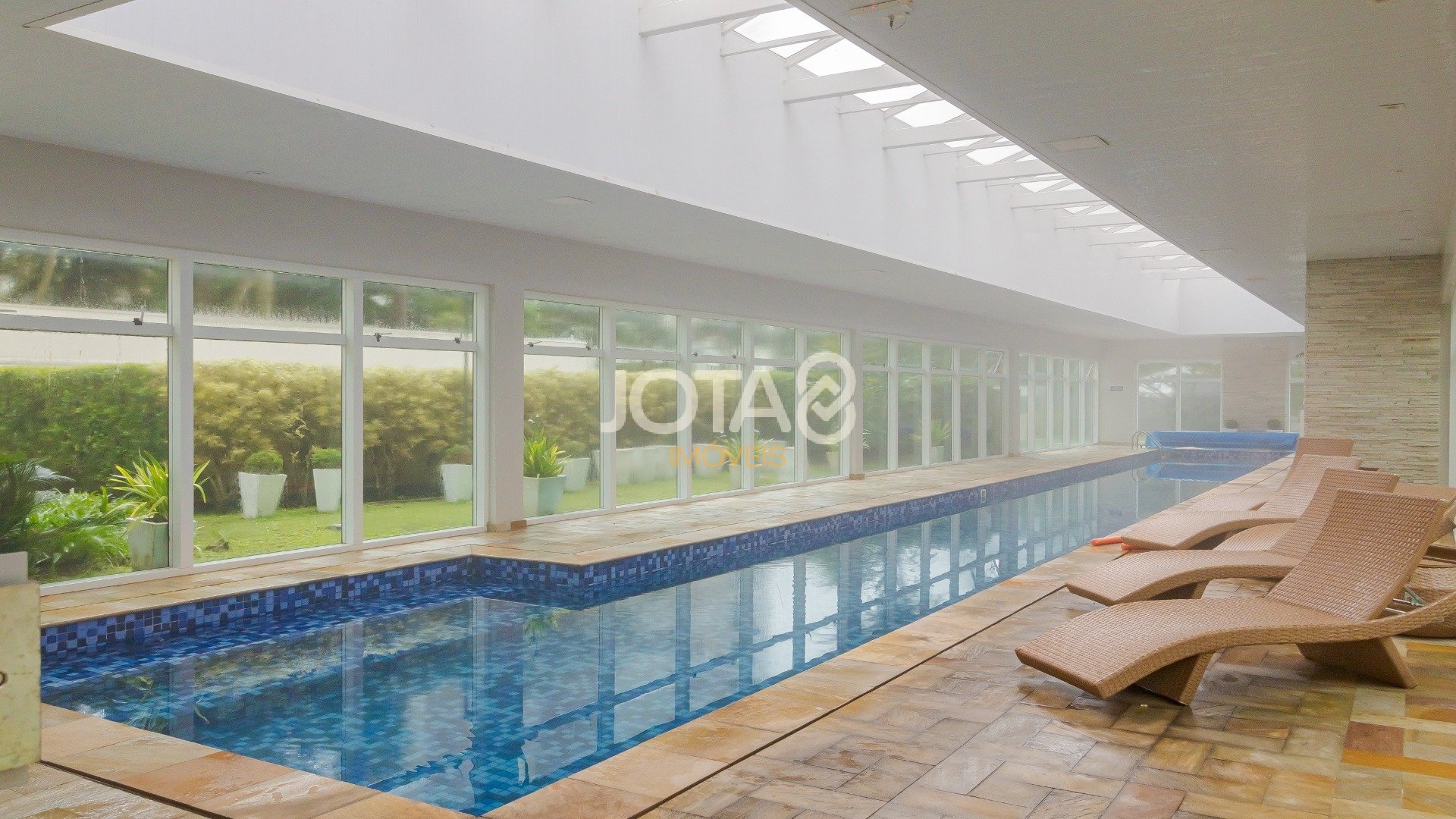 APARTAMENTO 3 SUÍTES COM ELEVADOR PRIVATIVO NO ECOVILLE - COND CLUBE