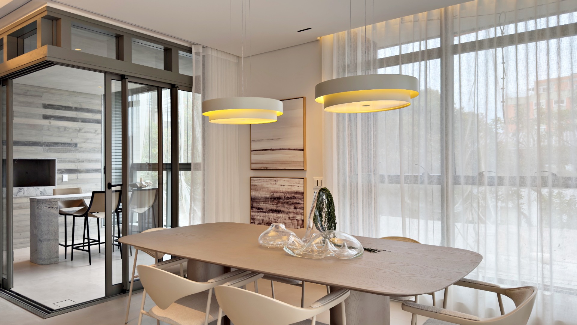 APARTAMENTO COM 3 SUÍTES E 4 VAGAS NO BATEL