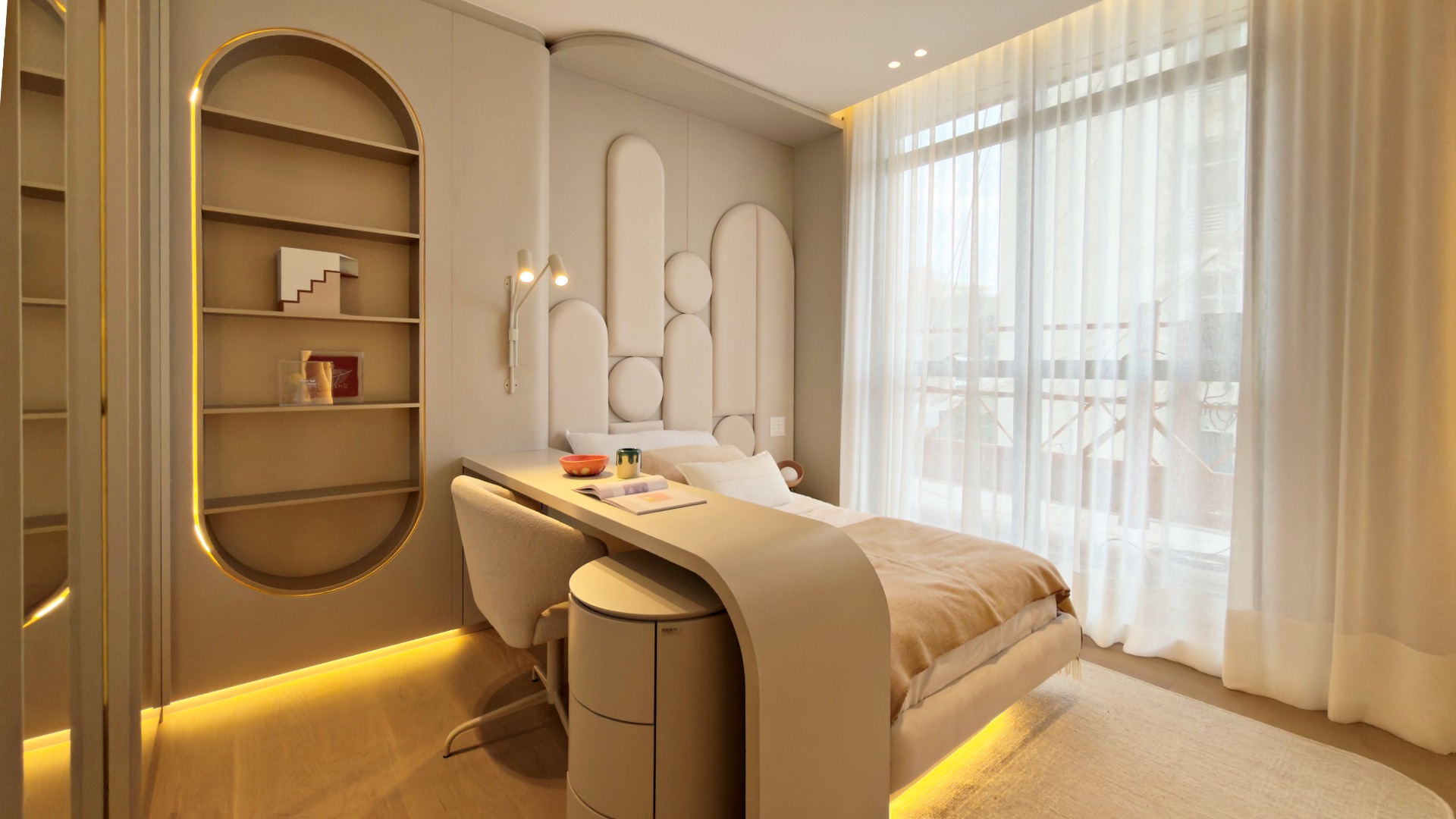 APARTAMENTO COM 3 SUÍTES E 4 VAGAS NO BATEL