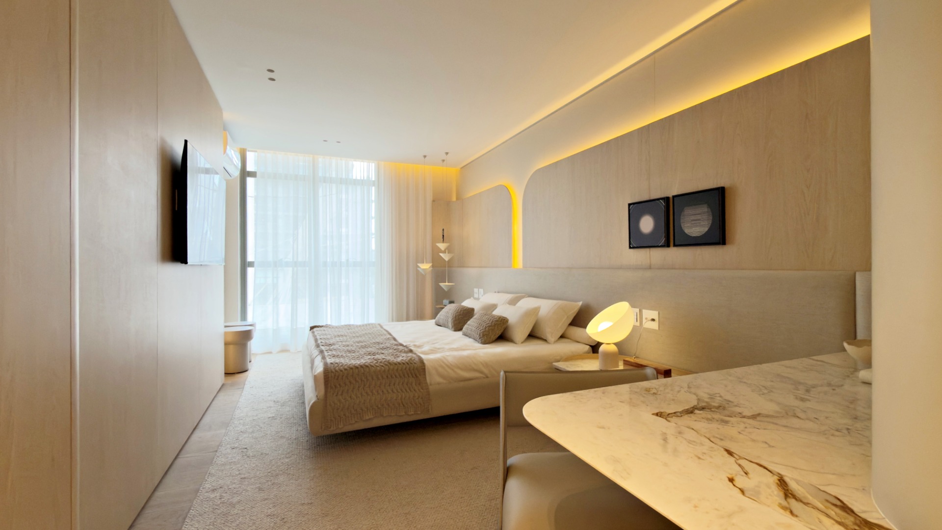 APARTAMENTO COM 3 SUÍTES E 4 VAGAS NO BATEL