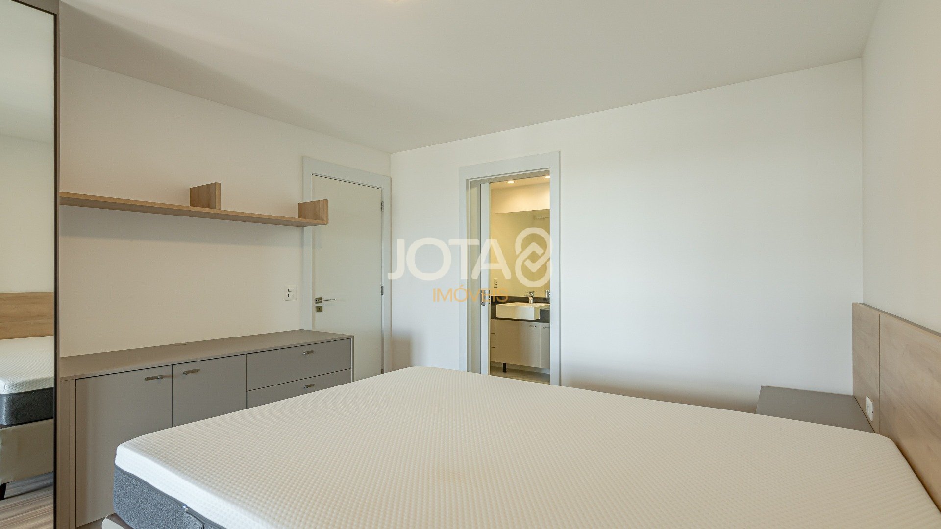 APARTAMENTO EM ANDAR ALTO COM 1 QUARTO NO DREAMS ECOVILLE