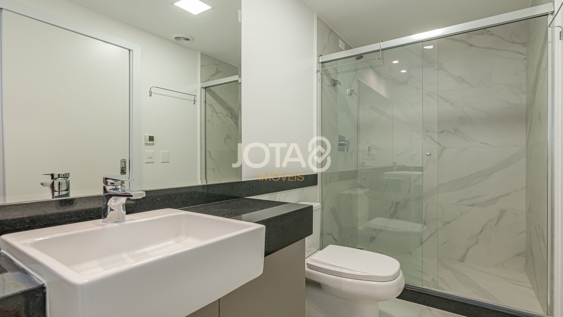 APARTAMENTO EM ANDAR ALTO COM 1 QUARTO NO DREAMS ECOVILLE