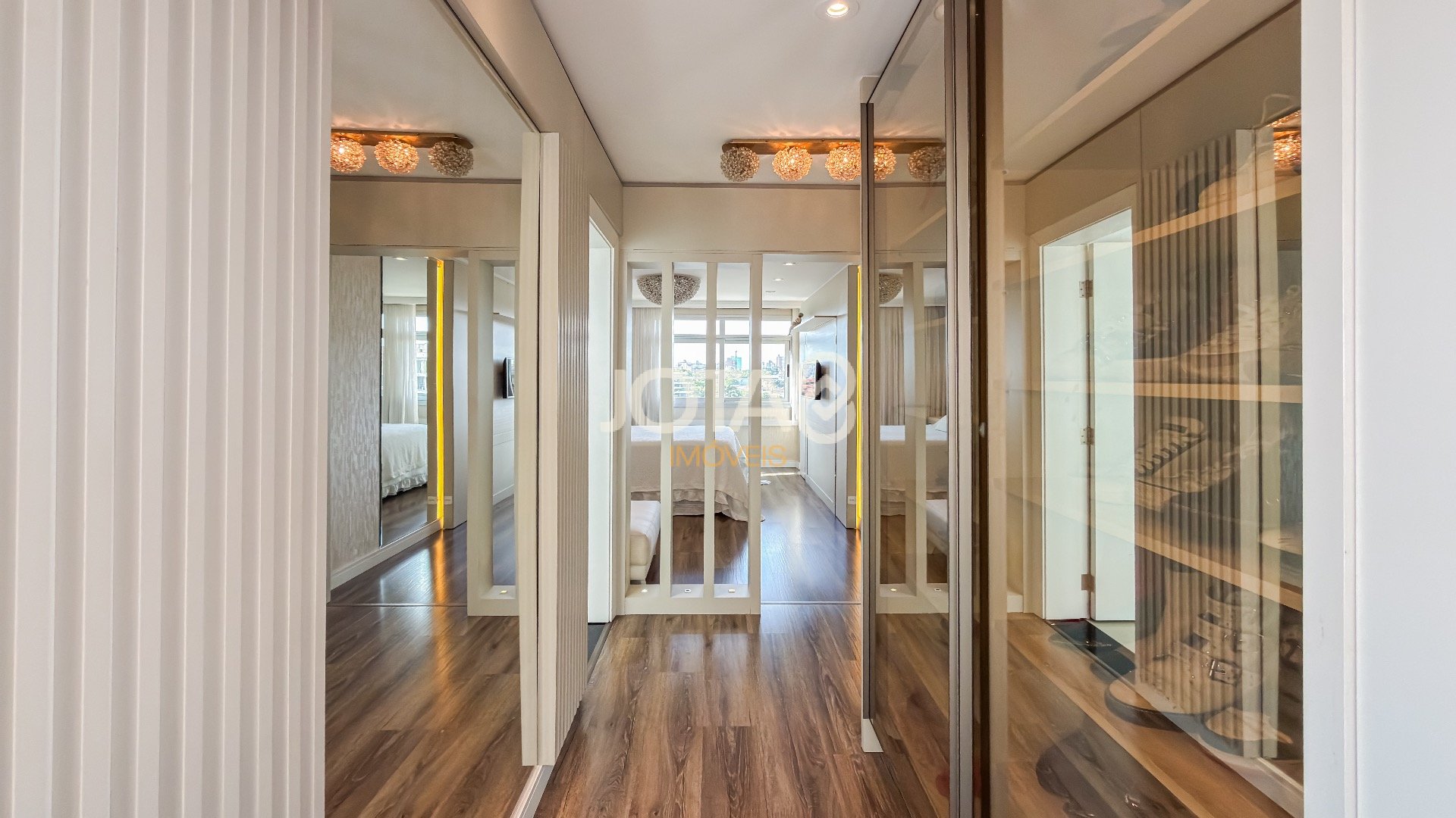 APARTAMENTO 02 SUITES COM FACE NORTE AO LADO DA PRACINHA DO BATEL