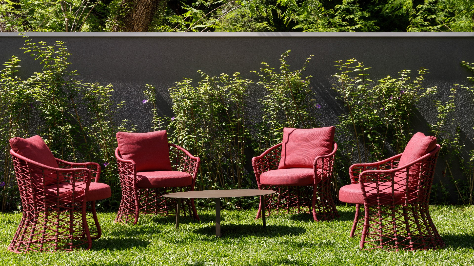 APARTAMENTO COM 3 SUÍTES NO BIGORRILHO