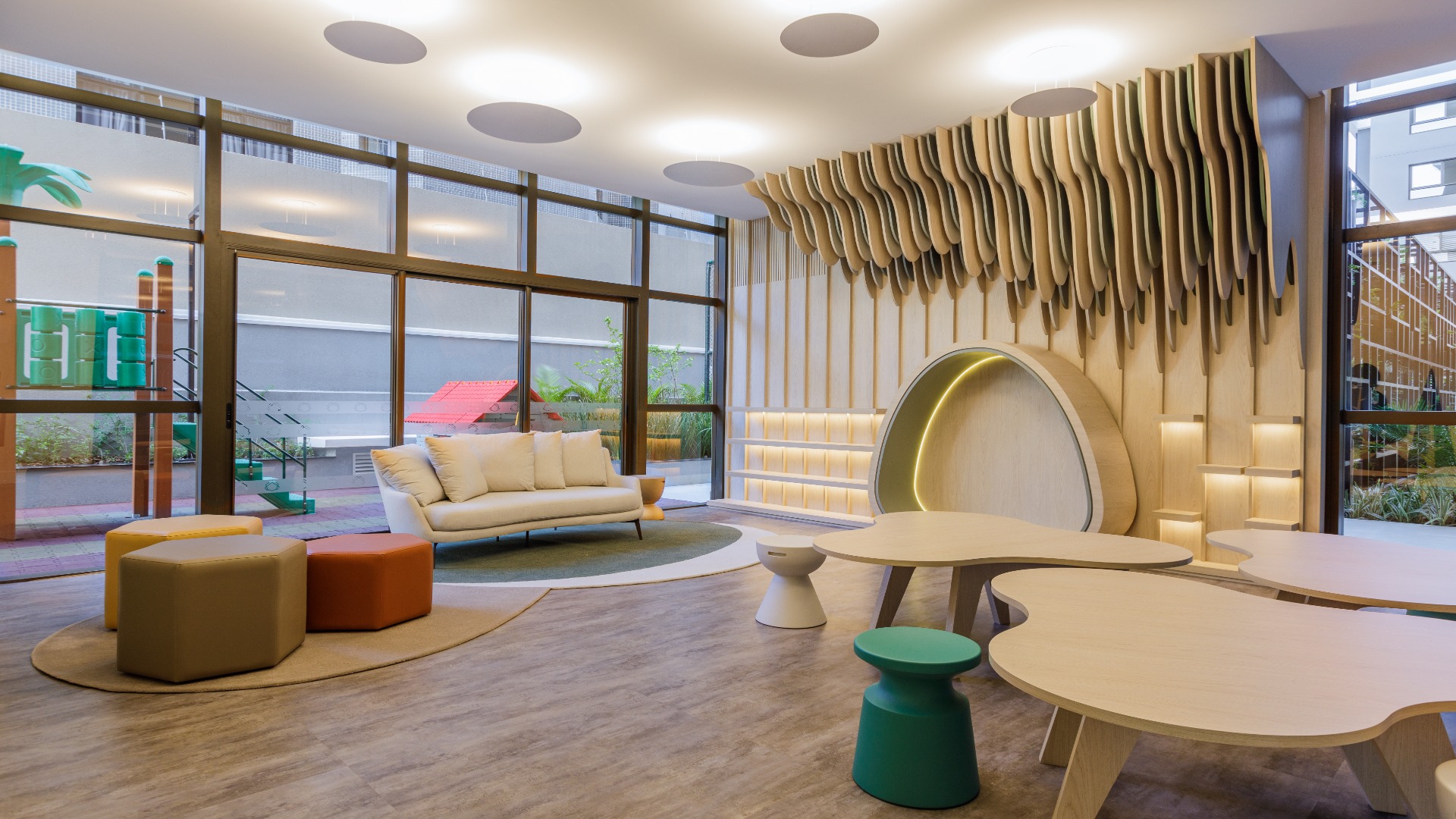 APARTAMENTO COM 3 SUÍTES NO BIGORRILHO