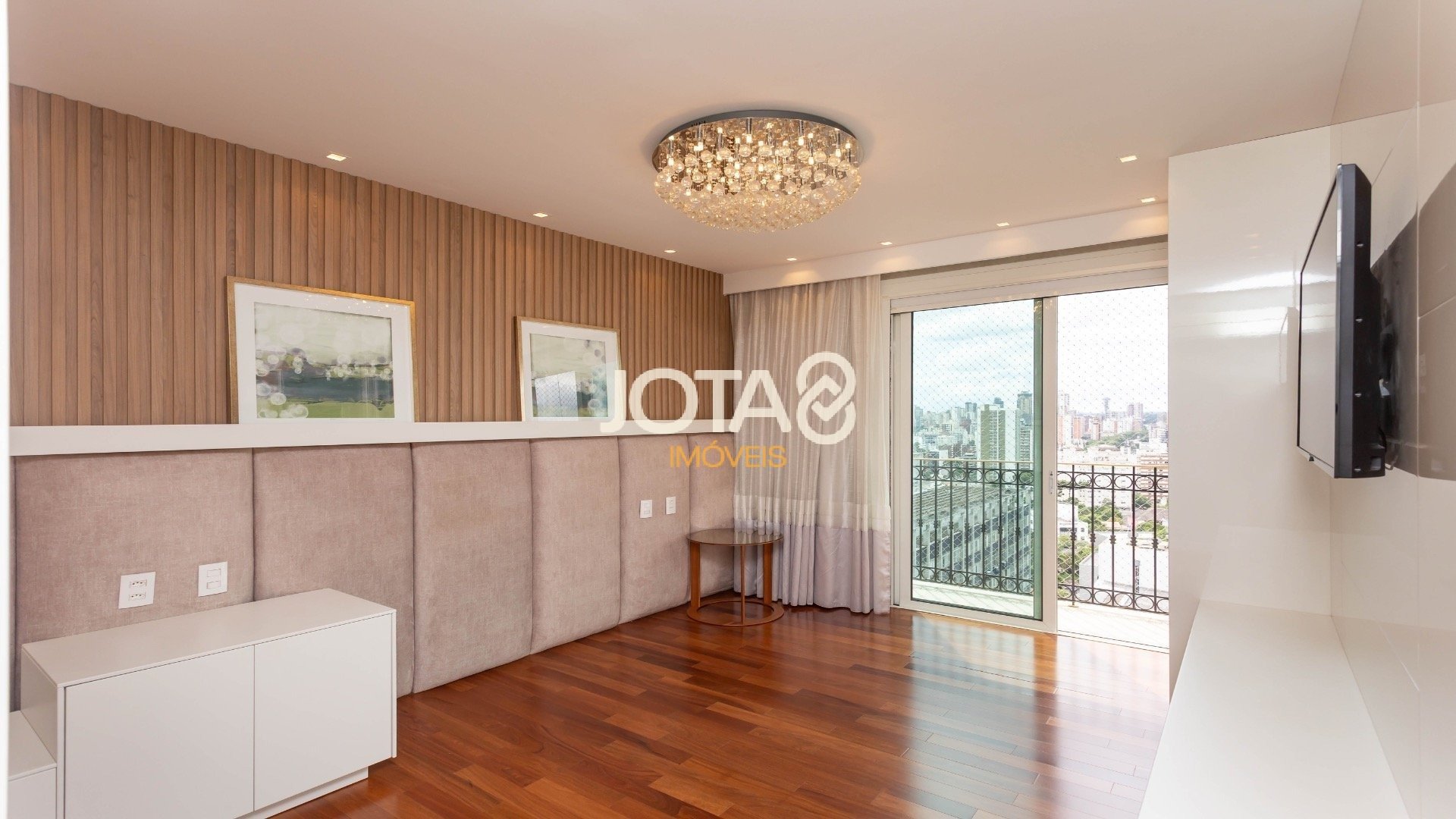 APARTAMENTO EM ANDAR ALTO COM 3 SUÍTES | CONSTRUÇÃO SAN REMO | BATEL