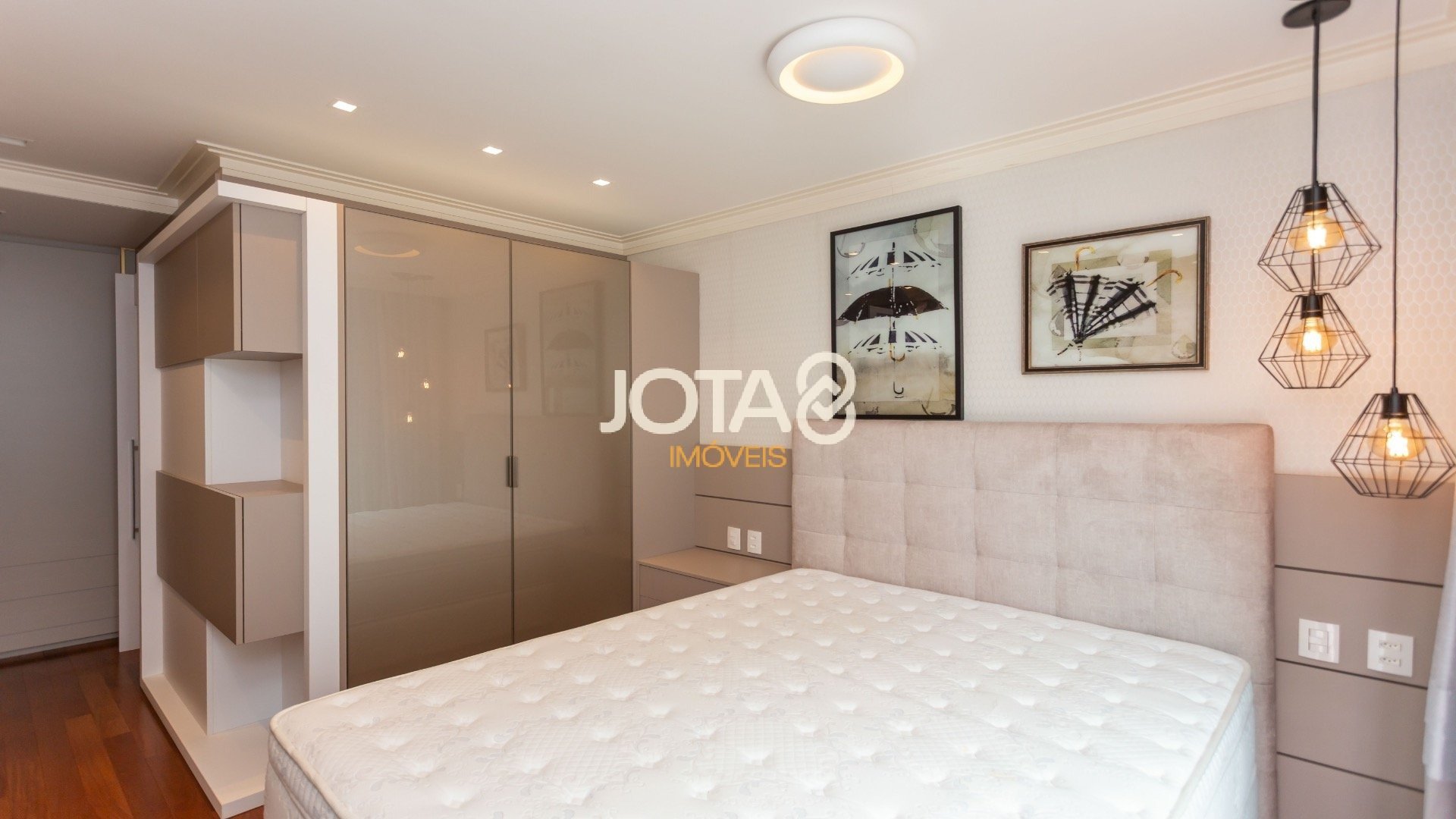 APARTAMENTO EM ANDAR ALTO COM 3 SUÍTES | CONSTRUÇÃO SAN REMO | BATEL