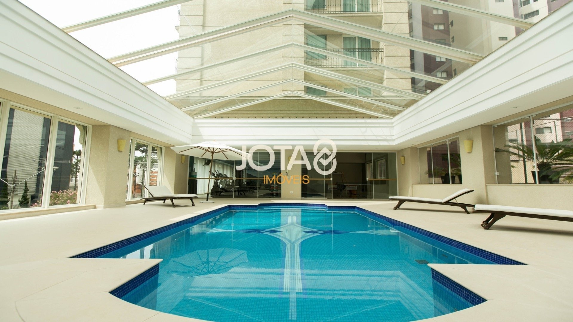 APARTAMENTO EM ANDAR ALTO COM 3 SUÍTES | CONSTRUÇÃO SAN REMO | BATEL