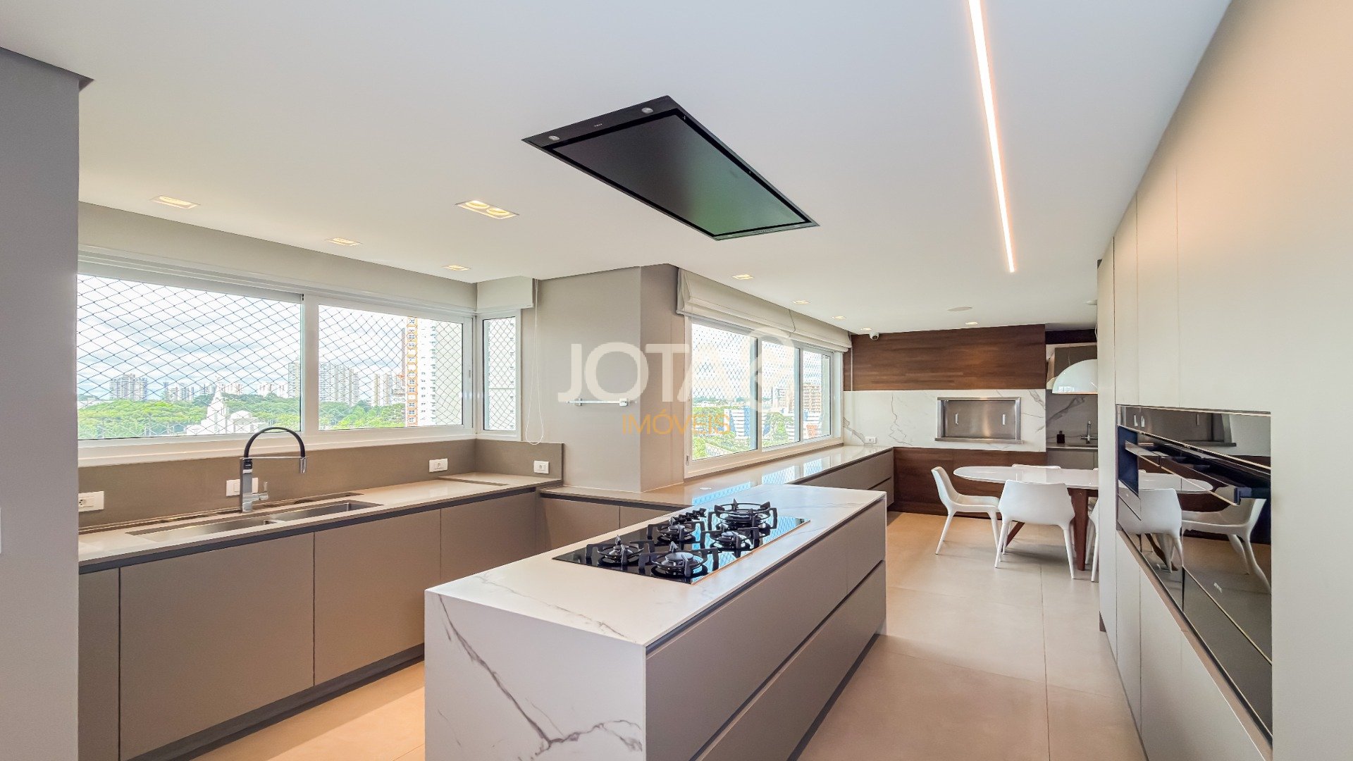 ECOVILLE | SOFISTICAÇÃO E TECNOLOGIA EM 372M² PRIVATIVOS