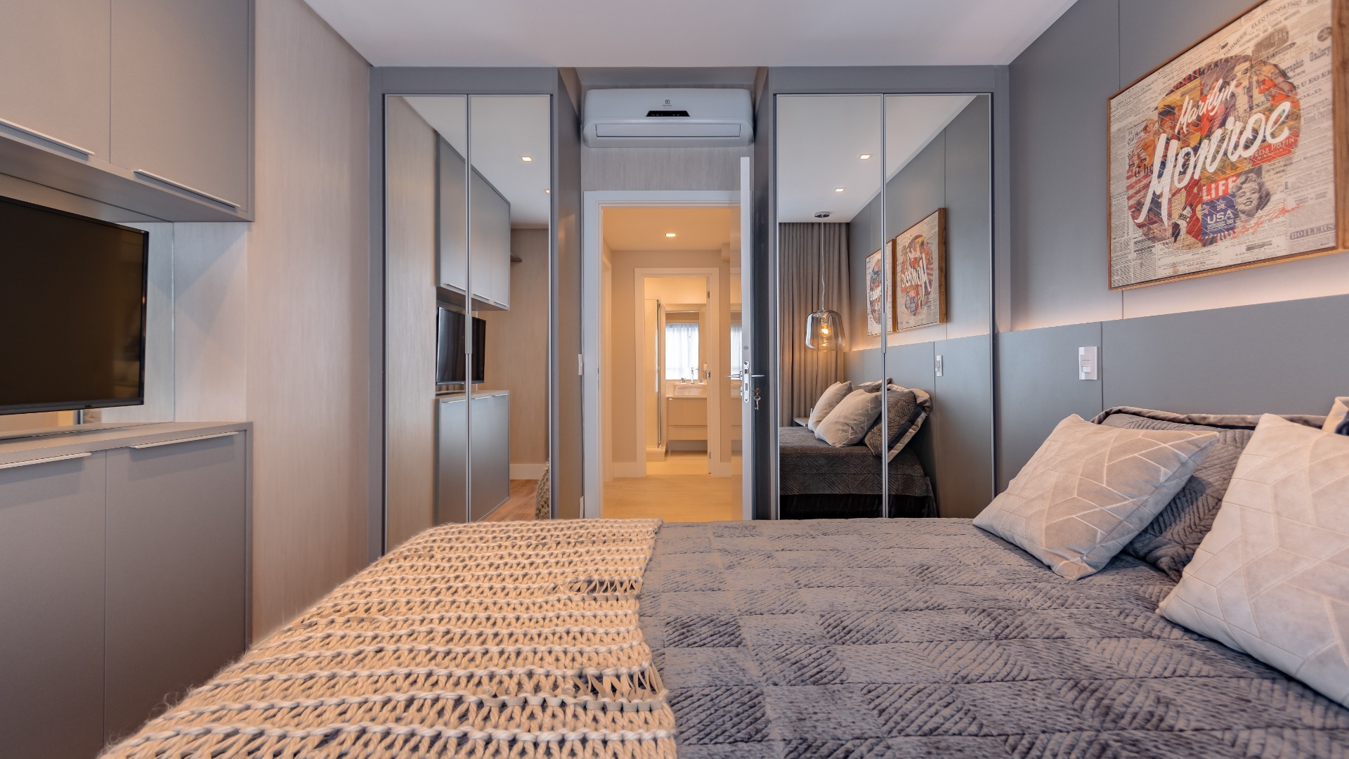 APARTAMENTO  COM 3 DORMITÓRIOS NO BATEL