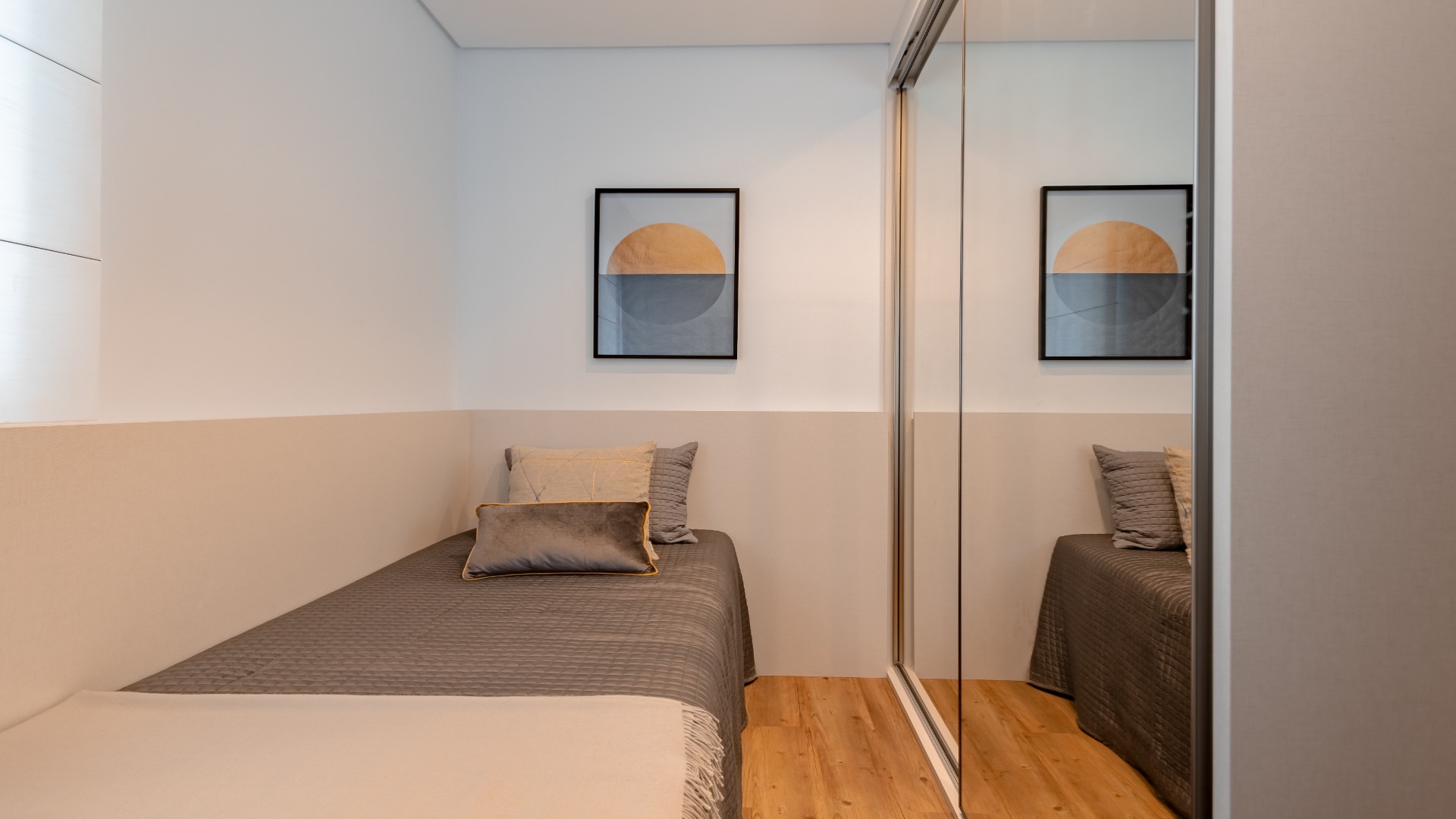 APARTAMENTO  COM 3 DORMITÓRIOS NO BATEL