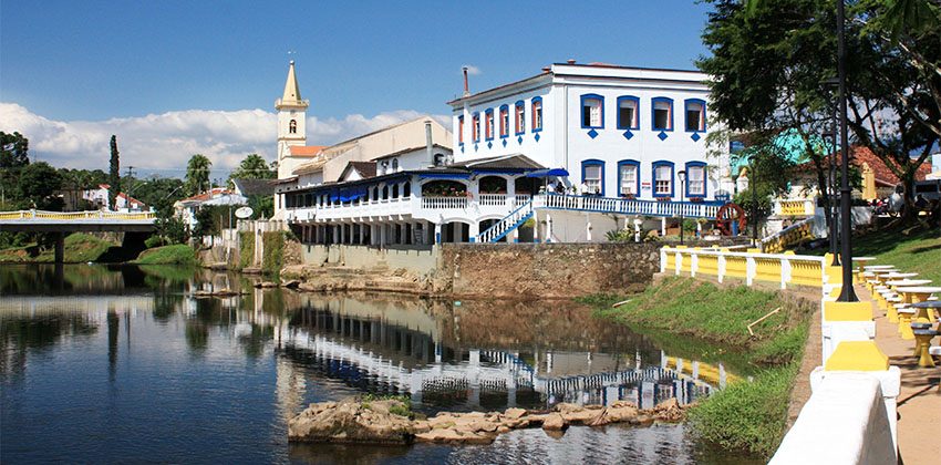 restaurantes beira-rio em Morretes